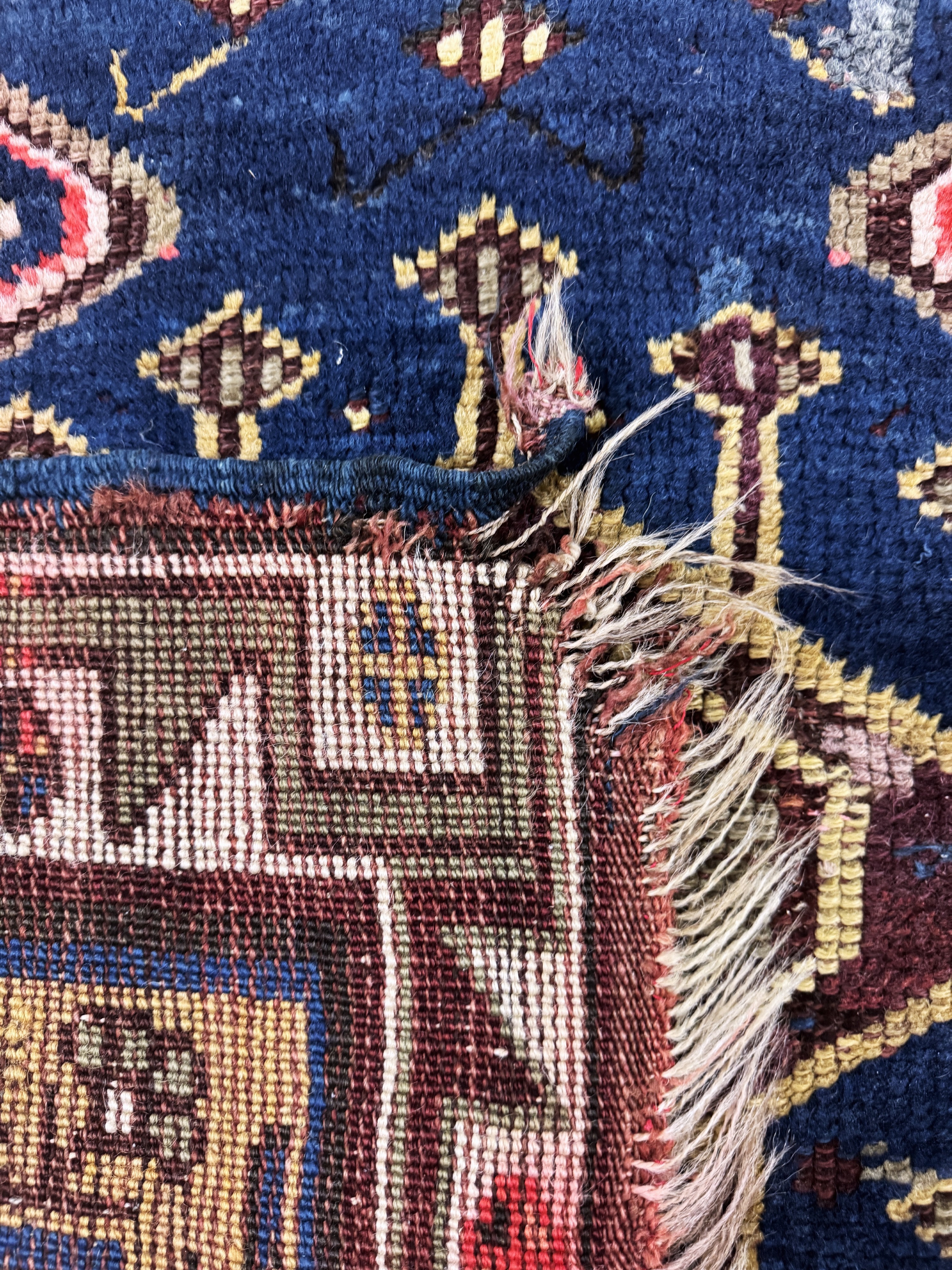 Detail f: Antiker Megri, Türkei, 19.Jhd, Wolle auf Wolle, ca. 160 x 125 cm, EHZ: 3(restauriert)