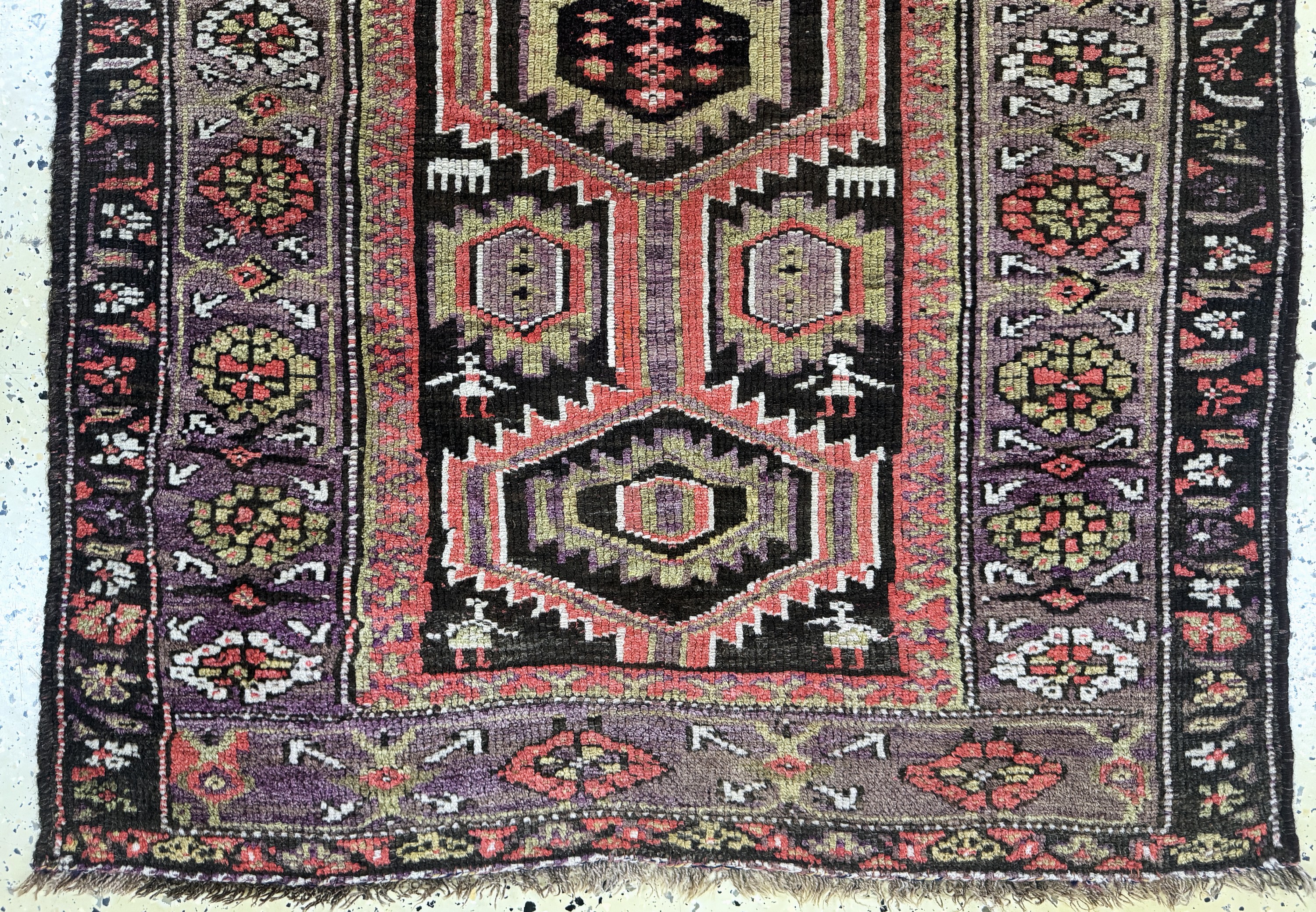Detail c: Kurdischer"Dorfteppich", Türkei, um 1900, Wolle auf Wolle, ca. 190 x 105 cm, EHZ: 2-3
