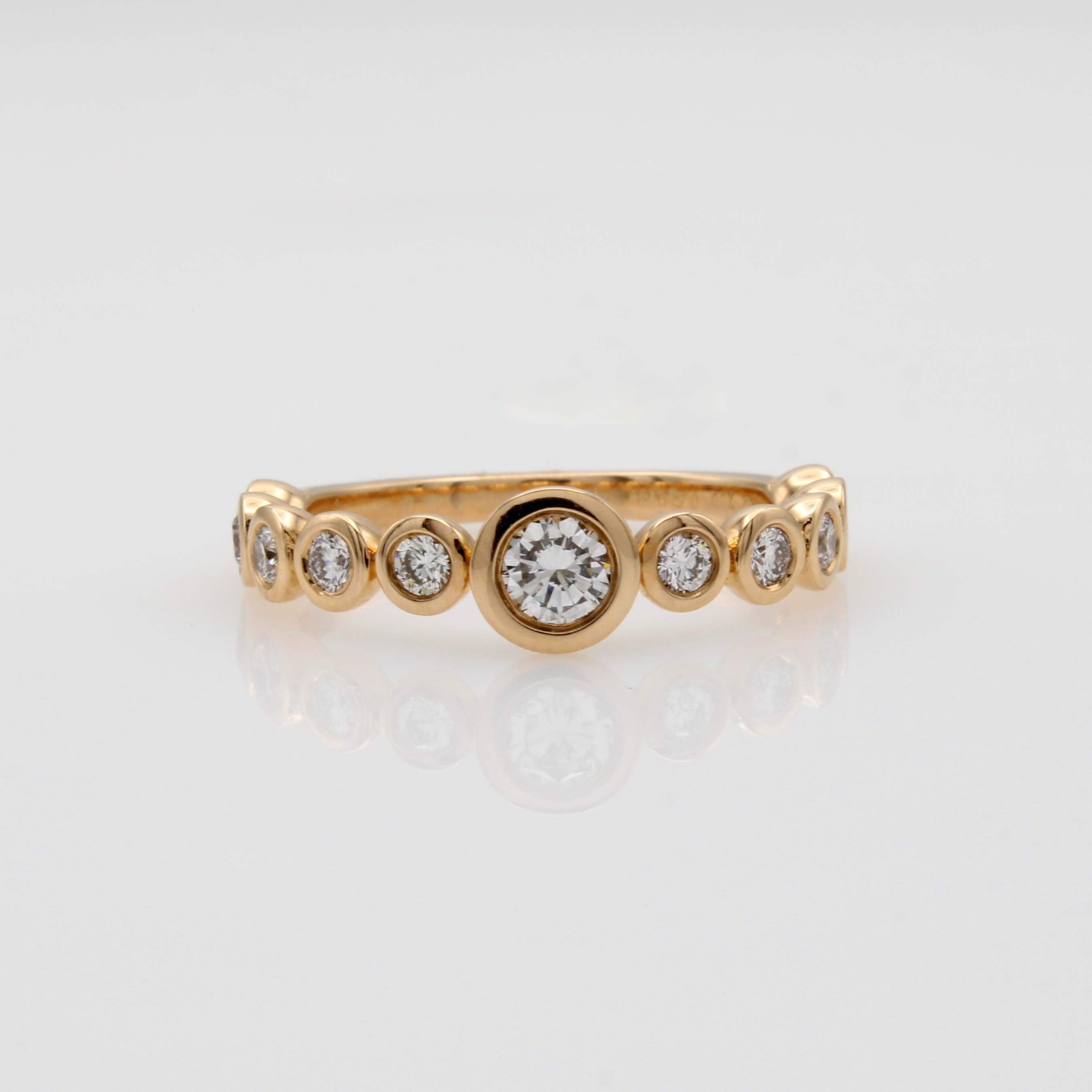 Image 27072885 - Ring mit Brillanten, RG 750/000, 11 Brill. zus. ca. 0.60 ct Weiß/si, RW ca. 54 ...