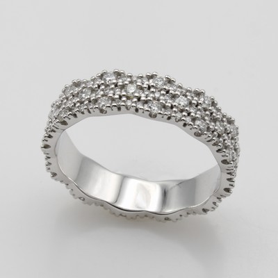 27072805a - Ring mit Brillanten, WG 585/000, Schiene rundum in 3 Reihen bes. m. Brill. zus. ca. 1.20 ...
