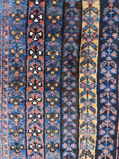 27072815b - 2 Lots Taschenfront antik, Persien, 19.Jhd,Wolle auf Wolle, ca. 60 x 55 cm, EHZ: 3 ...