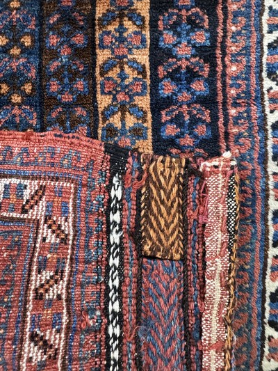 27072815c - 2 Lots Taschenfront antik, Persien, 19.Jhd,Wolle auf Wolle, ca. 60 x 55 cm, EHZ: 3 ...