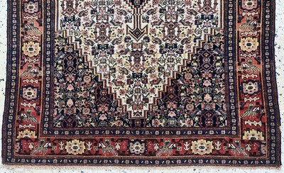 27072840b - Senneh fein antik, Persien, 19.Jhd, Wolle auf Baumwolle, ca. 145 x 105 cm, EHZ: 3 ...