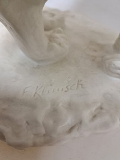 27072849b - Porzellanfigur ´Die Hockende´, Rosenthal Kunstabteilung, Entwurf Fritz Klimsch, sign., ...