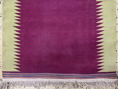 27072850b - Dhurrie Gebetskelim, Indien, Anfang 20.Jhd Baumwolle, ca. 133 x 80 cm, EHZ: 2 ...