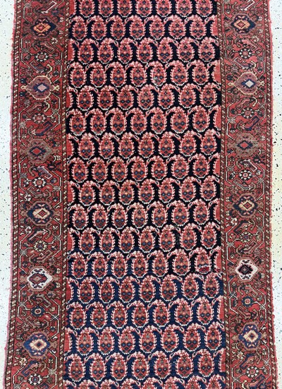 27072871b - Antiker Malayer, Persien, um 1900, Wolle auf Baumwolle, ca. 305 x 110 cm, EHZ: ...