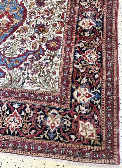 27072874a - Antique Isfahan, Persia, around 1900, wool on cotton, approx. 200 x 150 cm, condition: 3. ...