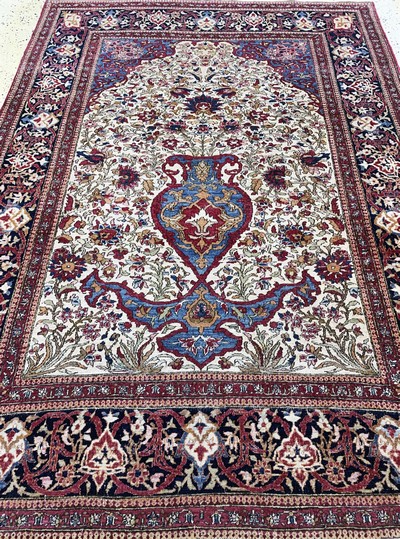 27072874g - Antique Isfahan, Persia, around 1900, wool on cotton, approx. 200 x 150 cm, condition: 3. ...