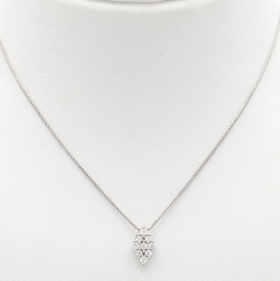 27072887a - Anhänger mit Brillanten an Kette, WG 585/000, 9 Brill. zus. ca. 0.30 ct Weiß/si, ...