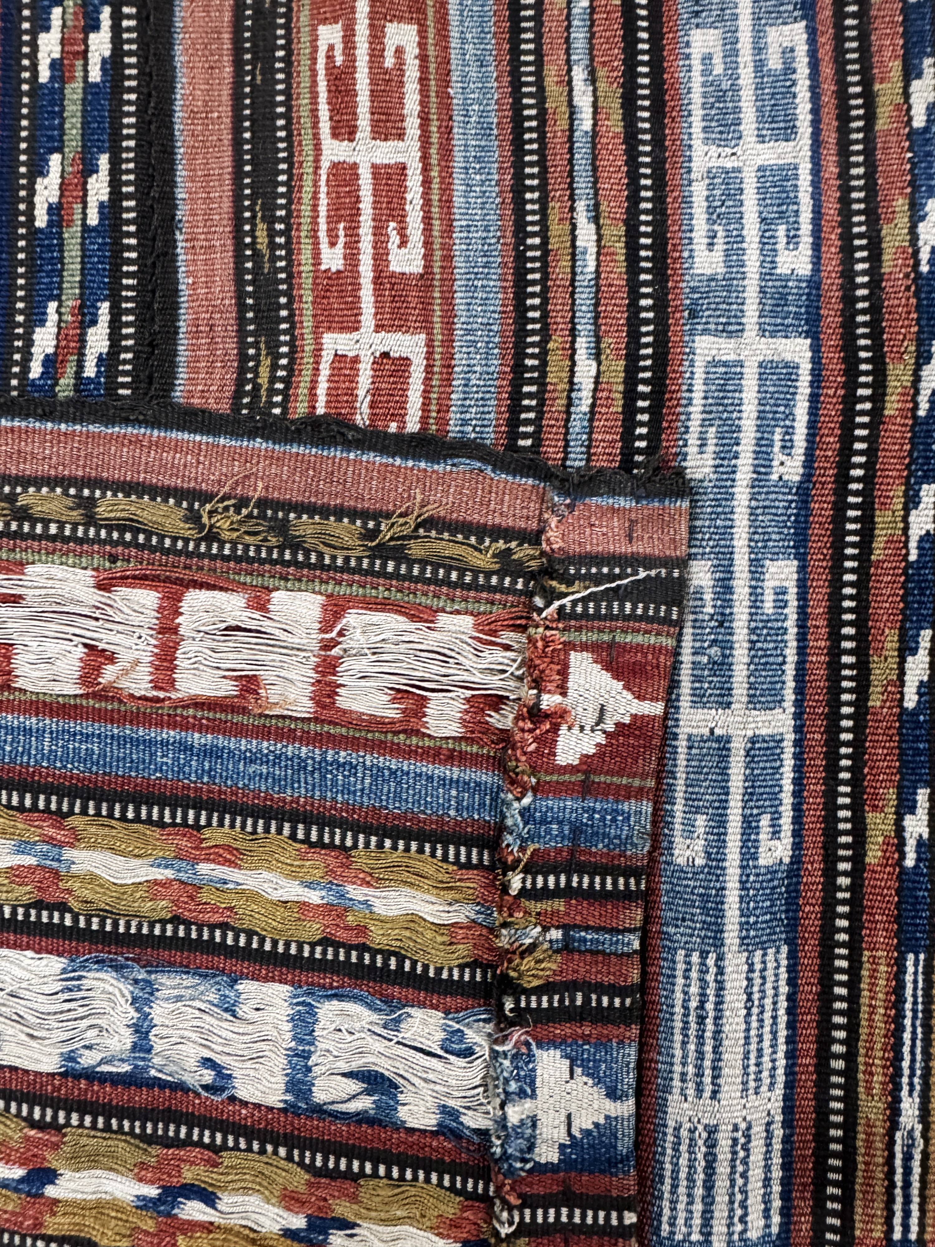 Detail f: Nomaden-Decke"Djajim, Persien, Anfang 20.Jhd, Wolle auf Wolle, ca. 170 x 155 cm, EHZ: 2. Sehr fein gewebt.