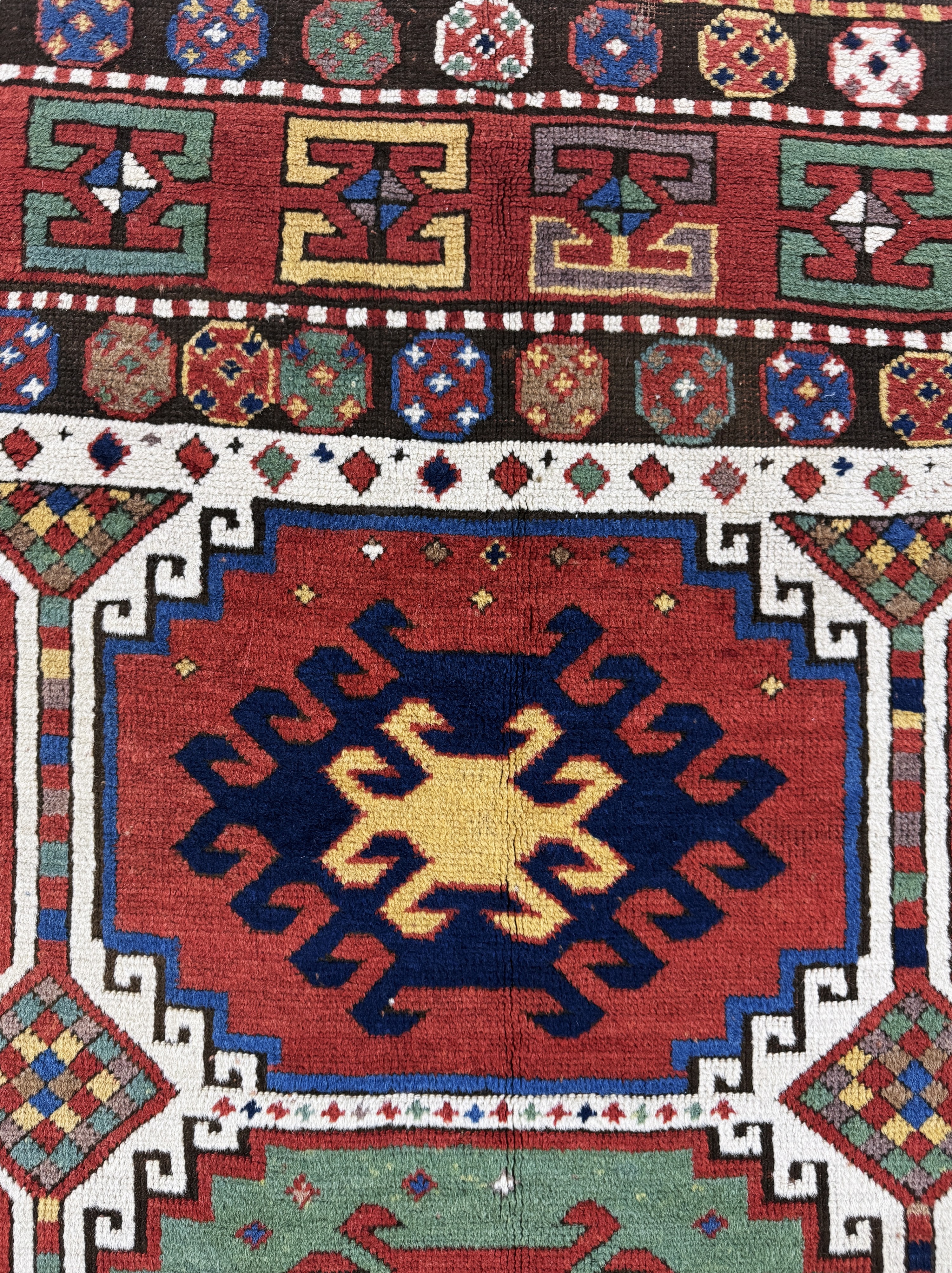 Detail f: Antiker Kazak, Kaukasus, 19.Jhd, Wolle auf Wolle, ca. 165 x 140 cm, EHZ: 2-3