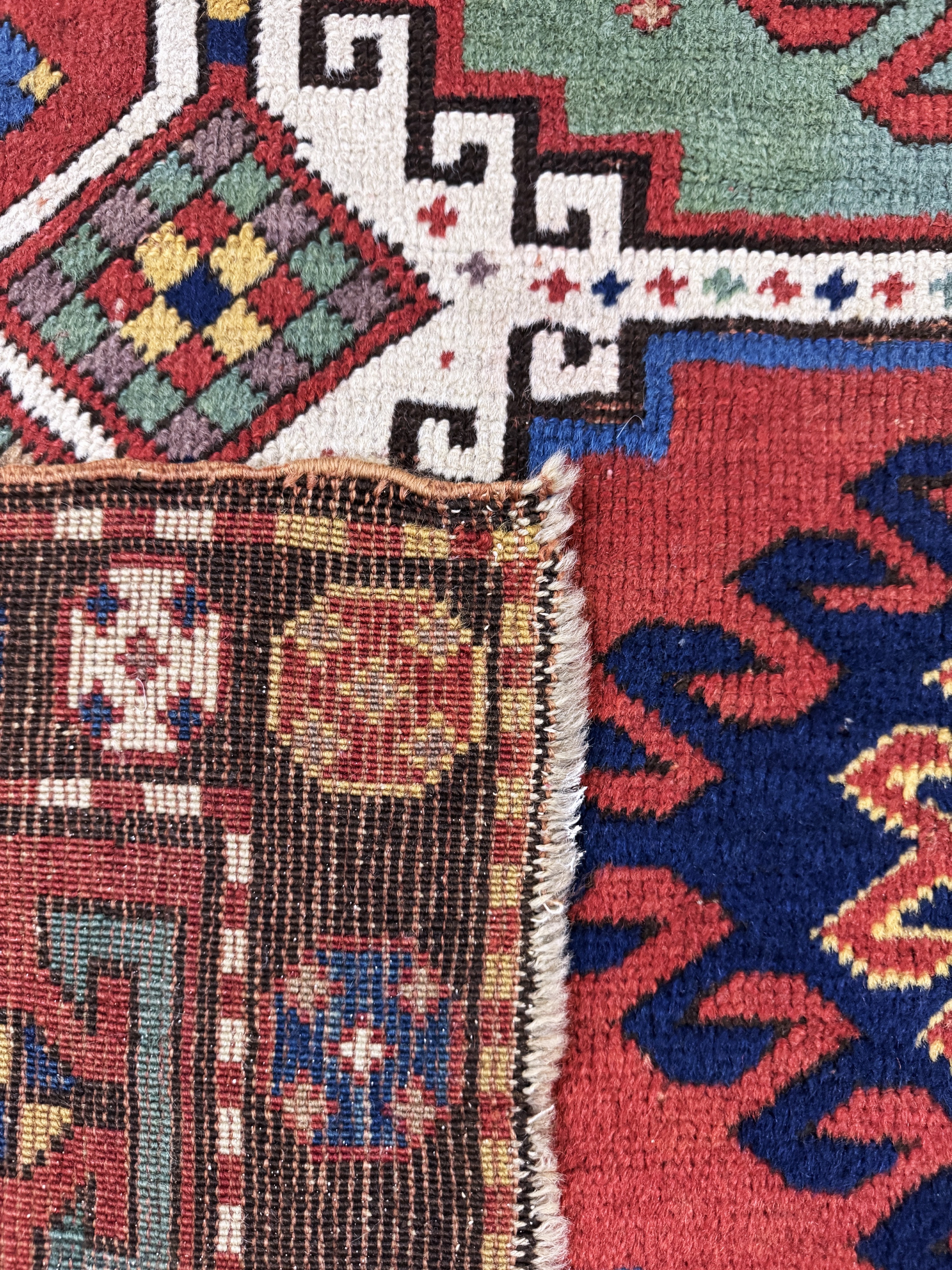 Detail i: Antiker Kazak, Kaukasus, 19.Jhd, Wolle auf Wolle, ca. 165 x 140 cm, EHZ: 2-3
