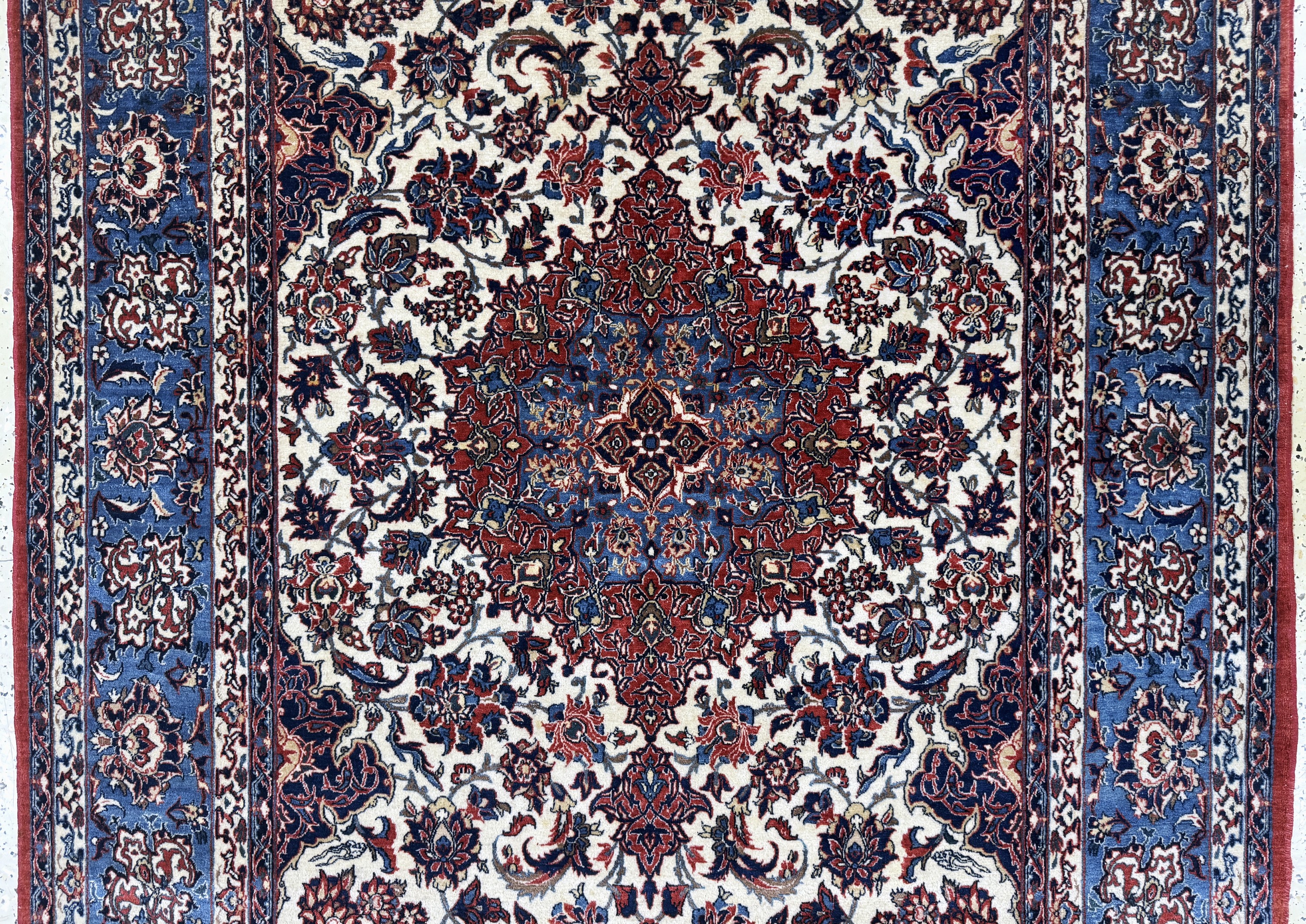 Detail f: Esfahan"Shooreshi"fein alt, Persien, Anfang20.Jhd, Korkwolle auf Baumwolle, ca. 235 x 155cm, ca. 1,0 Mio. Kn/qm, EHZ: 2