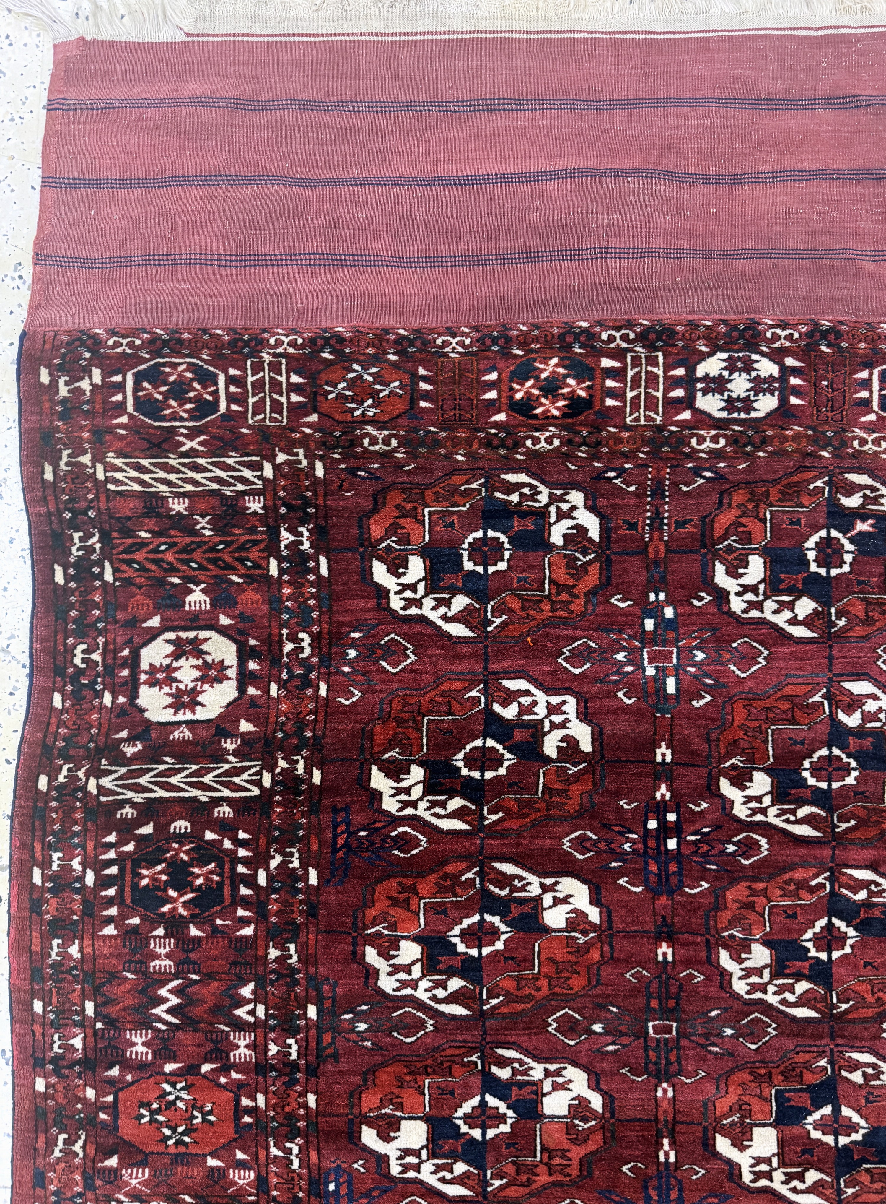Detail c: Feine Tekke Hauptteppich antik, Turkmenistan, 19.Jhd, Wolle auf Wolle, ca. 260 x 185 cm, EHZ: 2