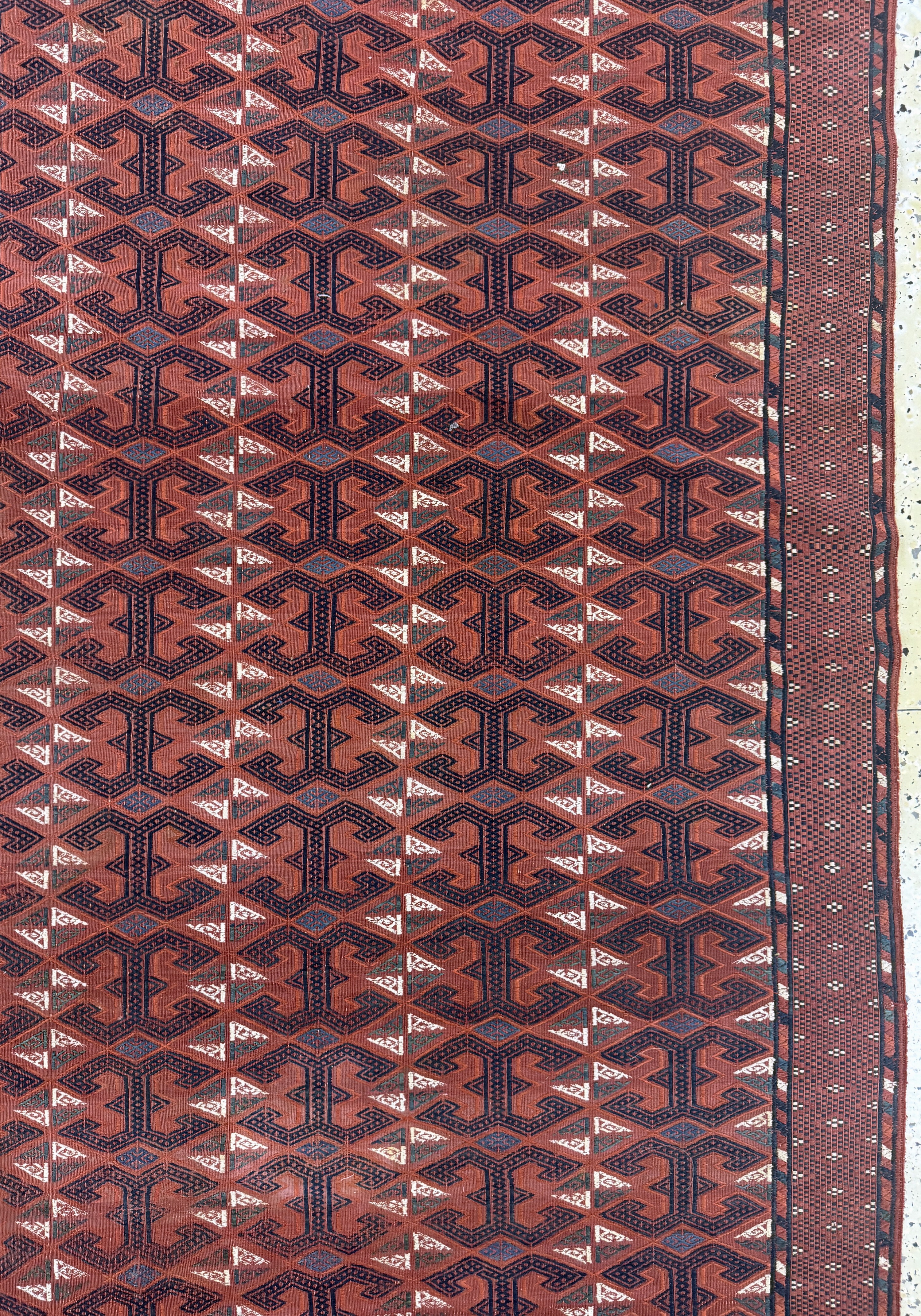 Detail d: Antiker Sumakh, Turkmenistan, 19.Jhd, Wolleauf Wolle, ca. 303 x 187 cm, EHZ: 2