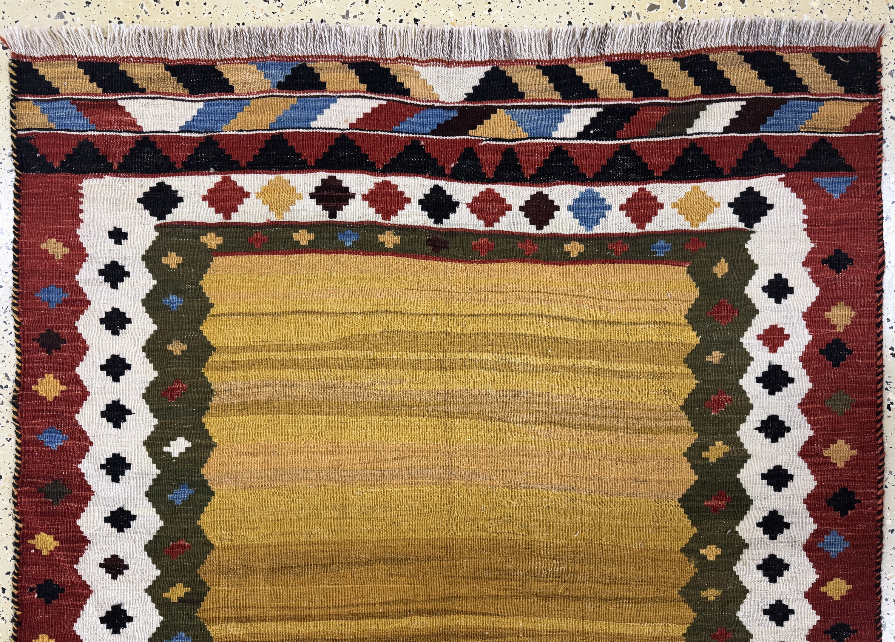 Detail b: Ghaschgai Kelim, Persien, Anfang 20.Jhd, Wolle auf Wolle, ca. 199 x 133 cm, EHZ: 2
