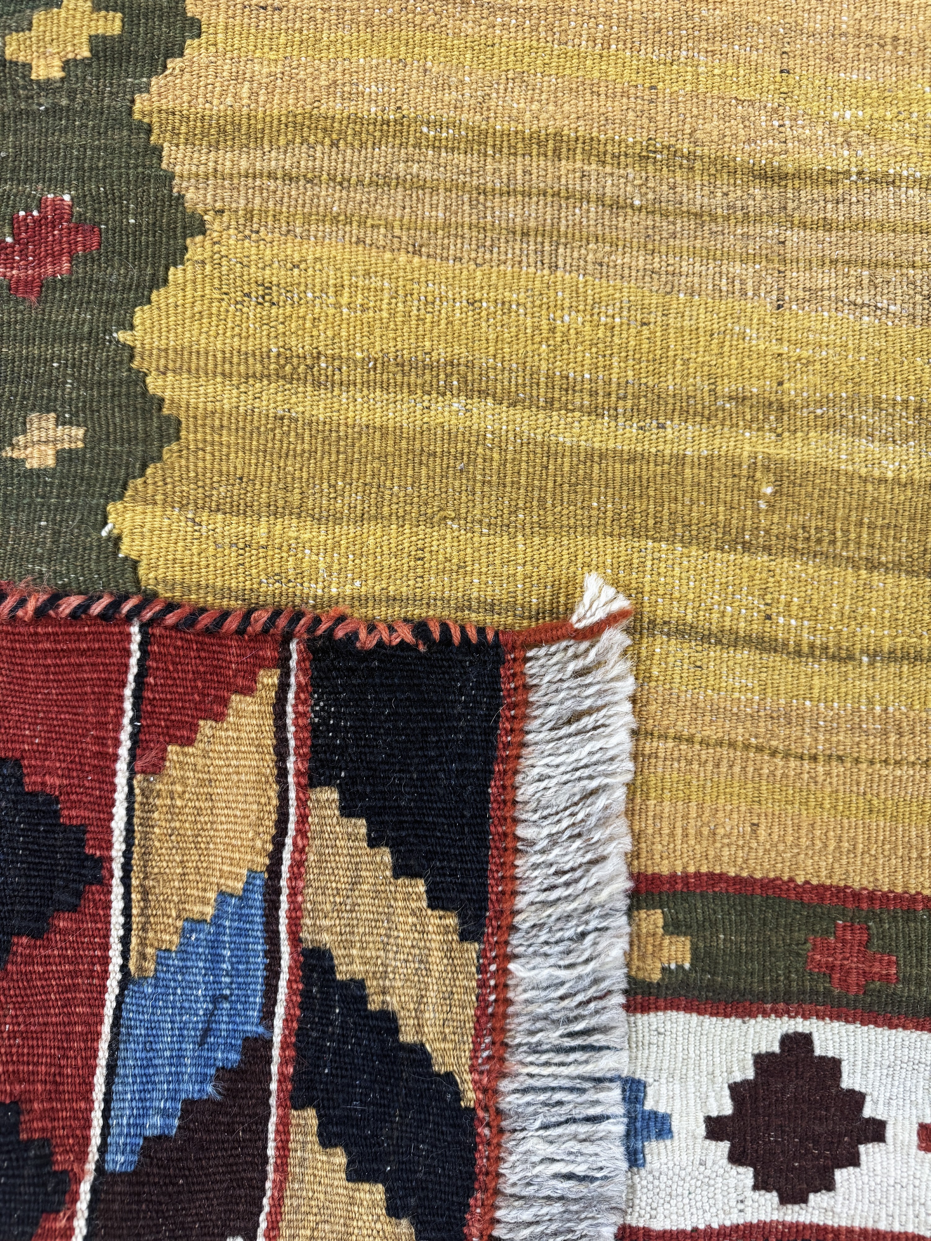 Detail e: Ghaschgai Kelim, Persien, Anfang 20.Jhd, Wolle auf Wolle, ca. 199 x 133 cm, EHZ: 2