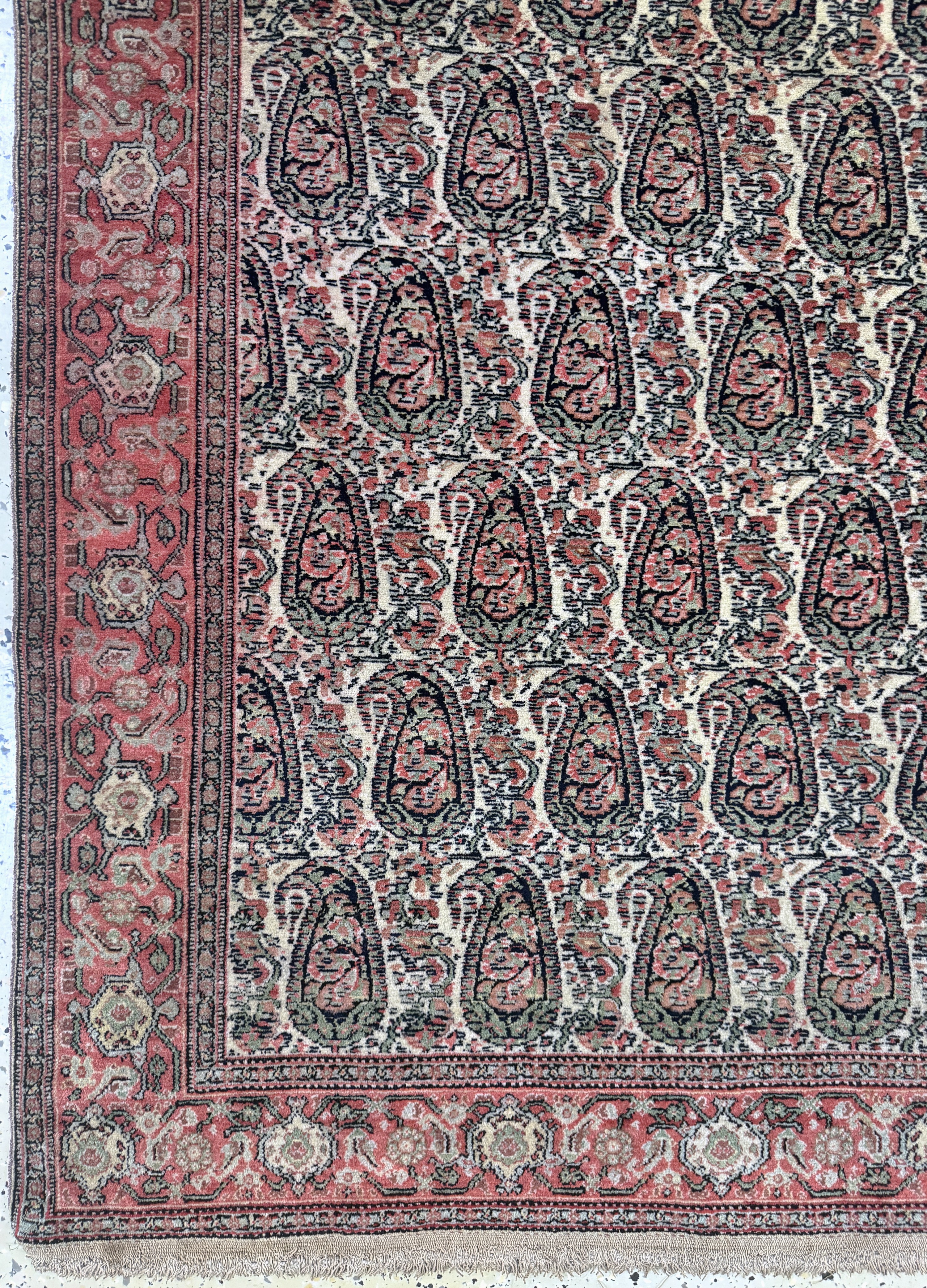 Detail b: Antiker Senneh fein, Persien, 19.Jhd, Wolleauf Baumwolle, ca. 190 x 130 cm, EHZ: 2