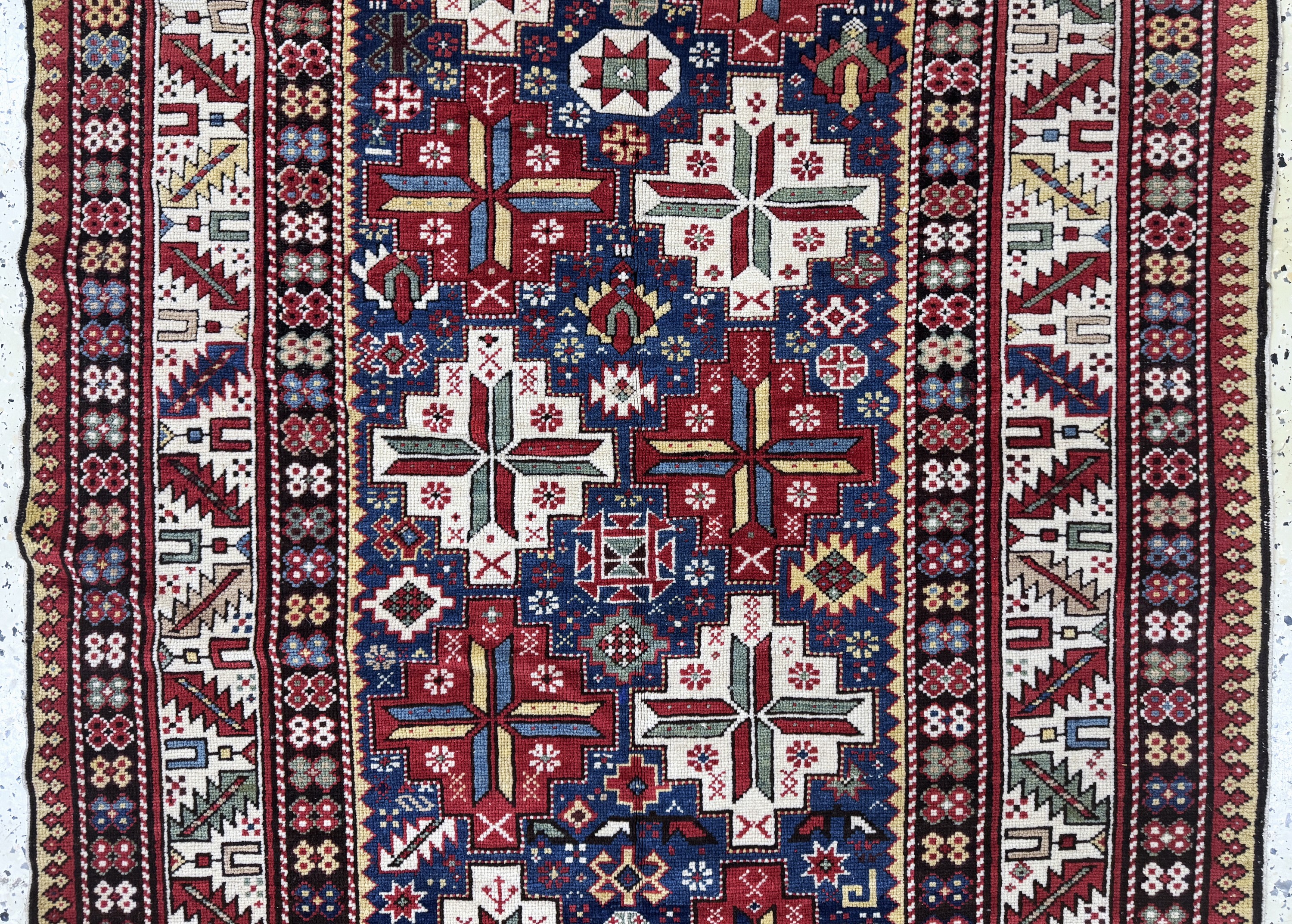 Detail b: Antiker Schirwan-Kazak, Kaukasus, 19.Jhd, Wolle auf Wolle, ca. 262 x 114 cm, EHZ: 2