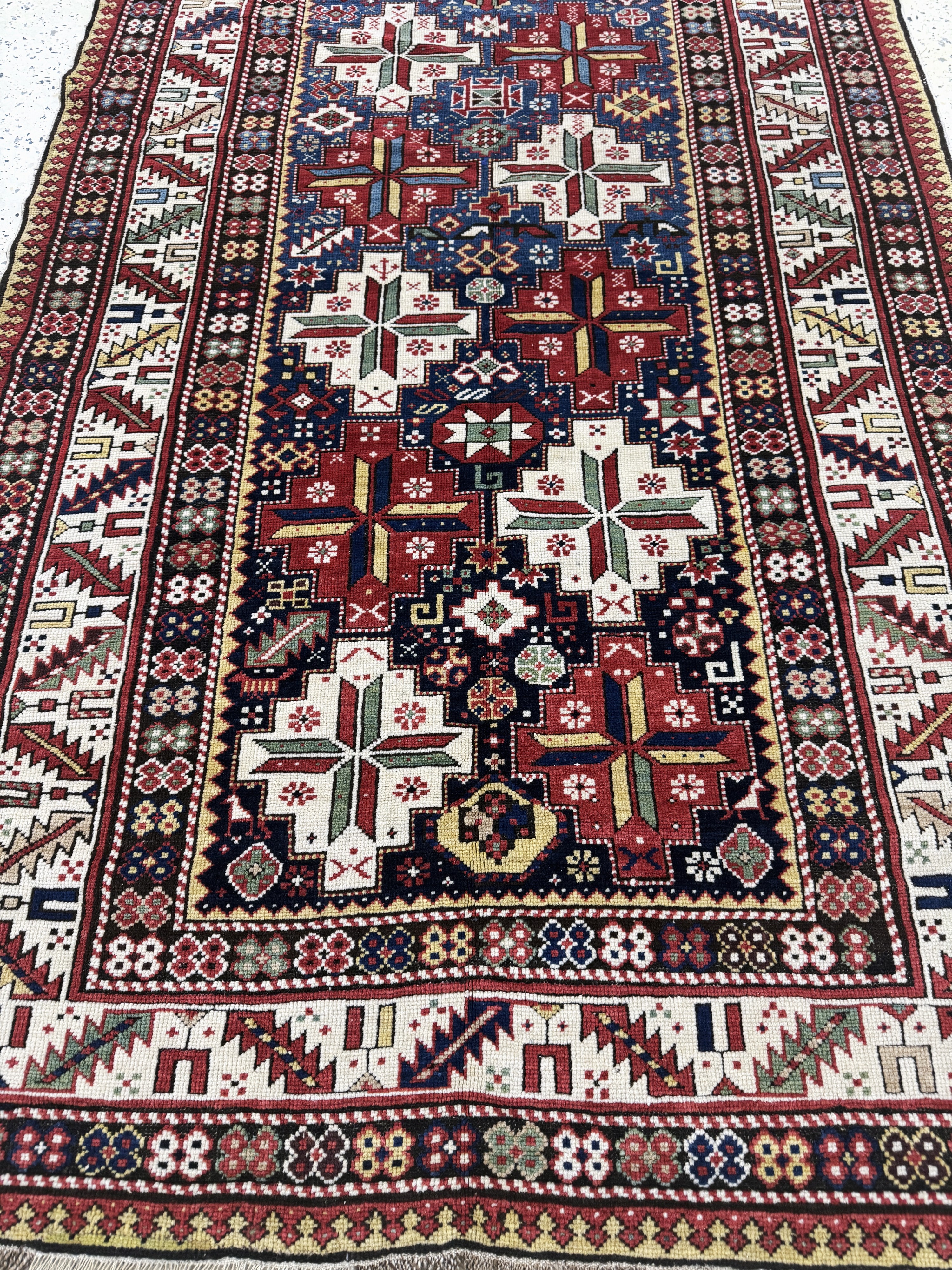 Detail g: Antiker Schirwan-Kazak, Kaukasus, 19.Jhd, Wolle auf Wolle, ca. 262 x 114 cm, EHZ: 2