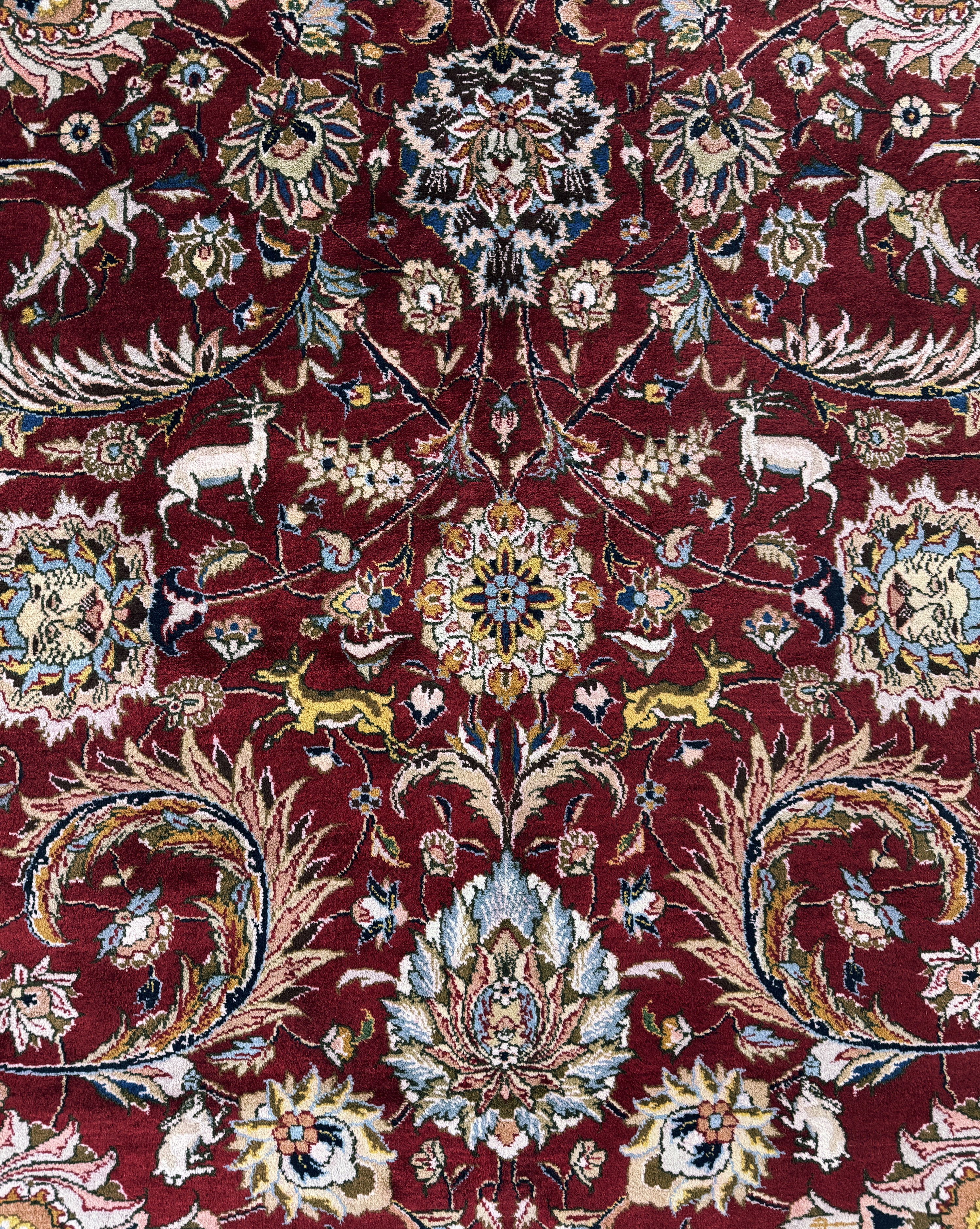 Detail d: Täbriz alt Persien, signiert"Hanifizaden", Mitte 20.Jhd, Wolle auf Baumwolle, ca. 385 x 300 cm, EHZ: 2(kleine Florfehlstelle)