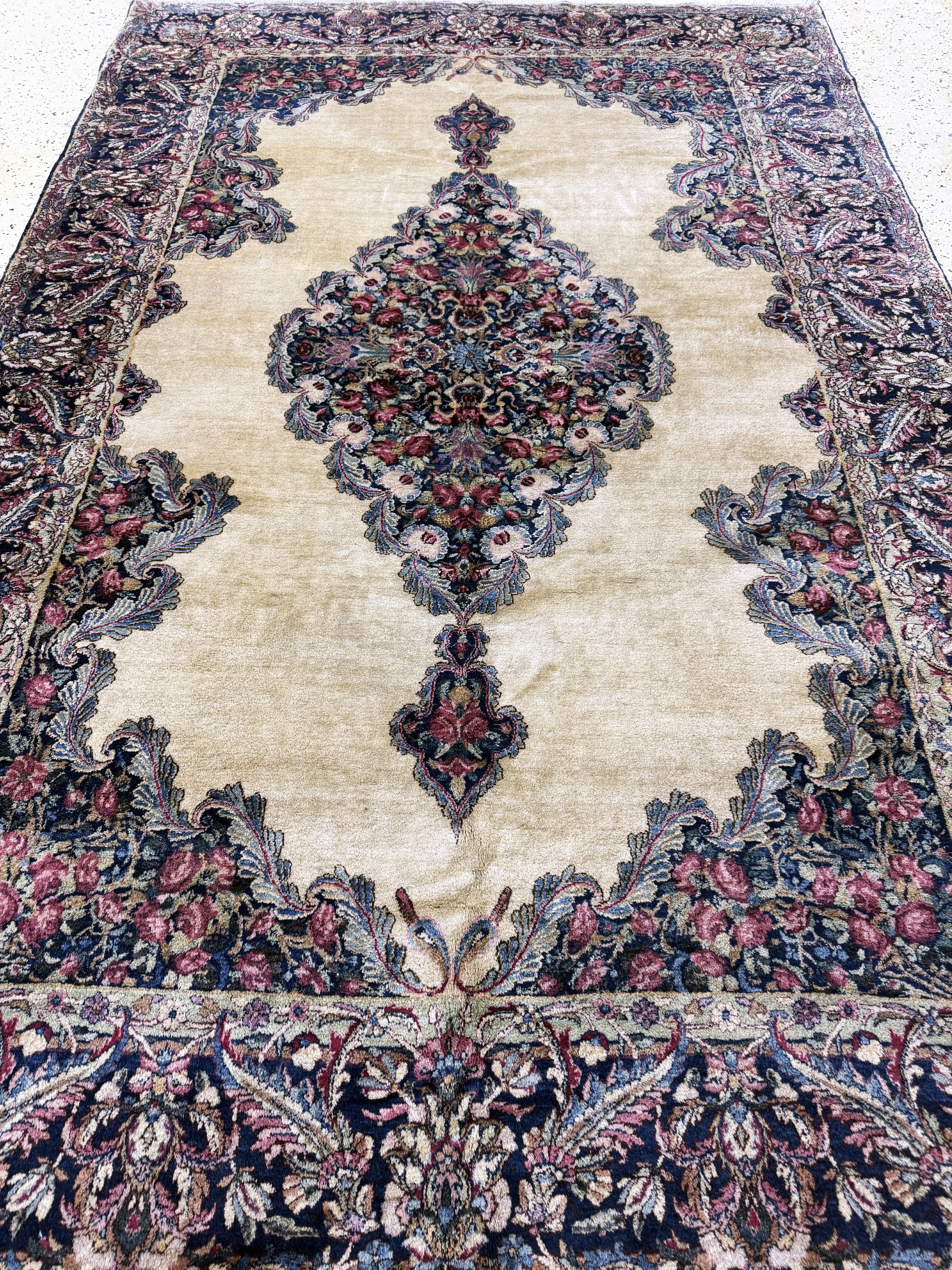 Detail g: Kerman Kork fein, Persien, Mitte 20.Jhd, Korkwolle auf Baumwolle, ca. 274 x 180 cm, EHZ: 2