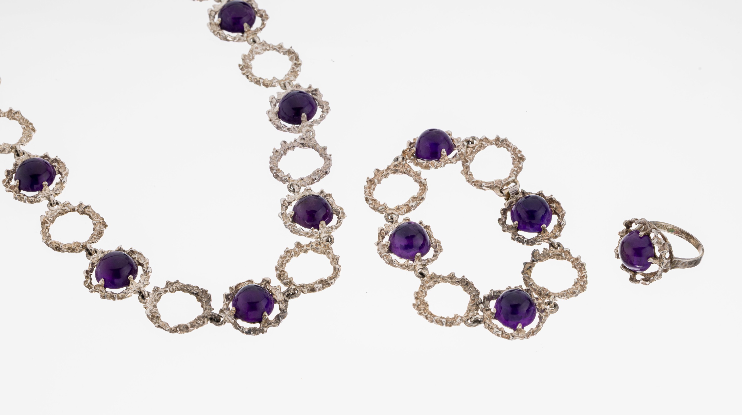 Image 27072978 - Amethyst-Schmuckset, 1960er-70er Jahre, 835er Silber, abstraktes Design, best. aus: 1 ...