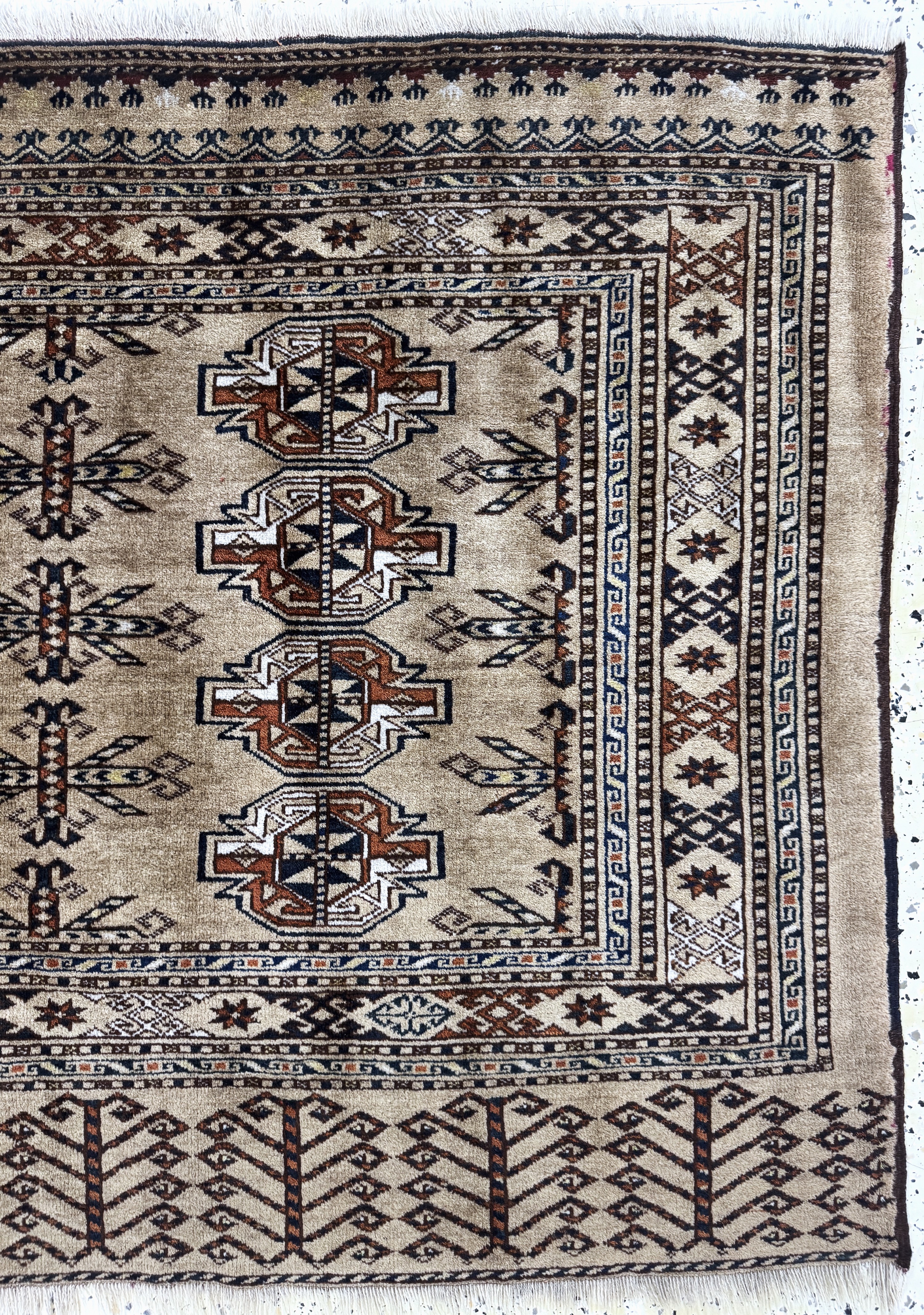 Detail a: Tschowal alt, Turkmenistan, Anfang 20.Jhd, Wolle auf Wolle, ca. 184 x 106 cm, EHZ: 2