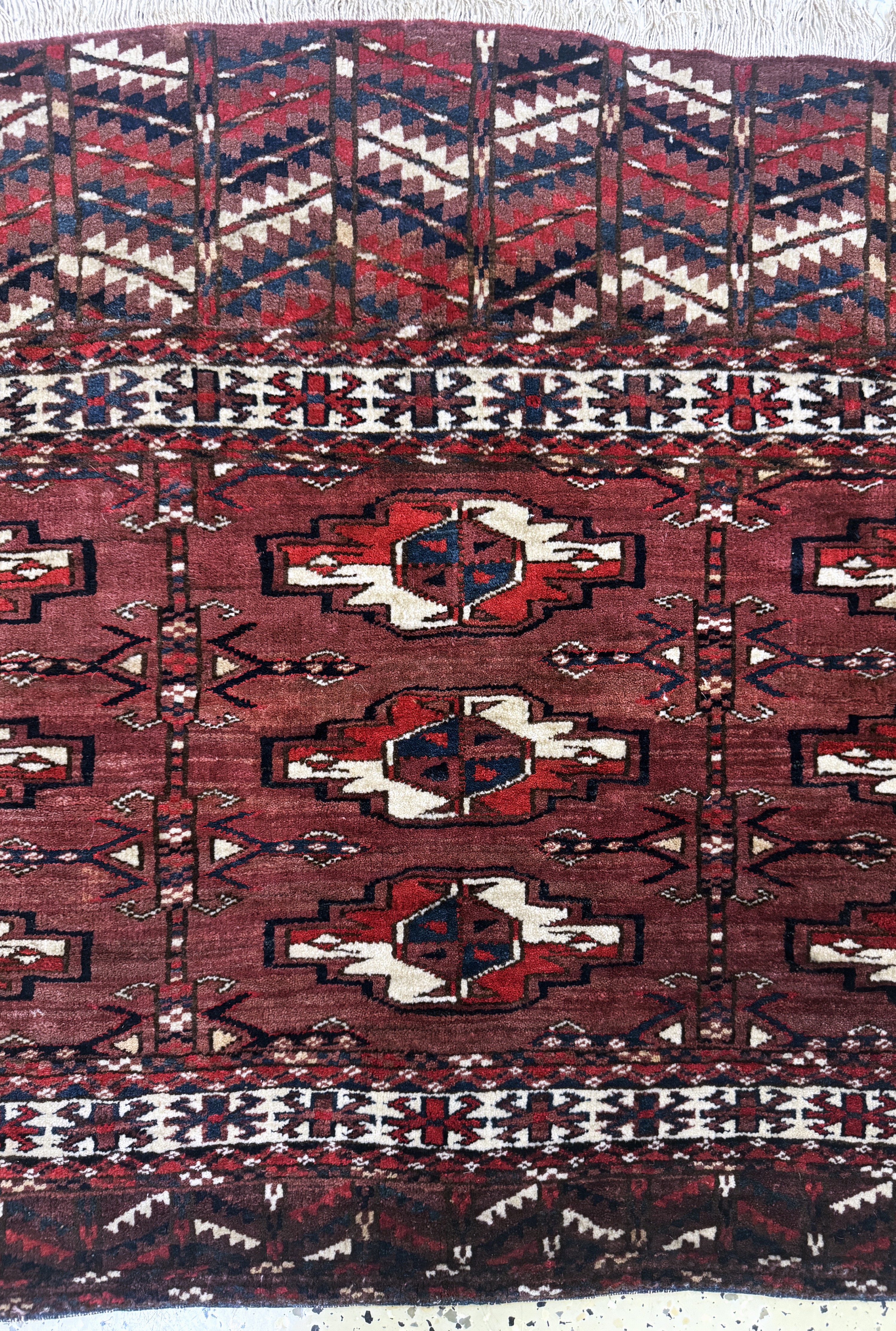 Detail b: Tschowal antik, Turkmenistan, um 1900, Wolle auf Wolle, ca. 138 x 80 cm, EHZ: 2