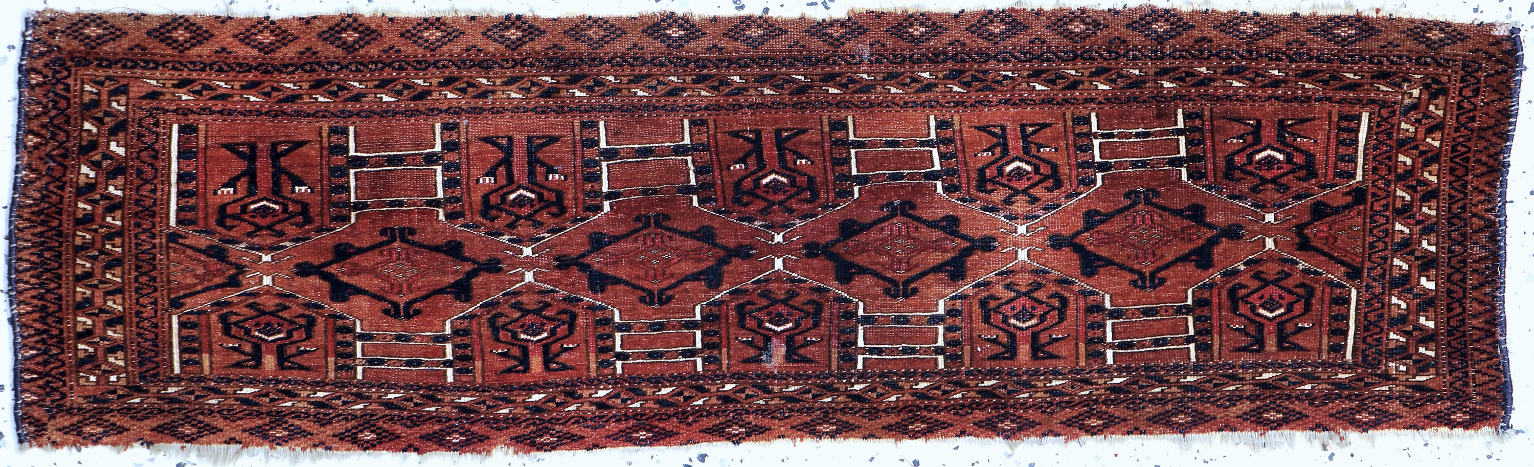 Image 27072990 - Saryk Torba antik, Turkmenistan, 19.Jhd, Wolle auf Wolle, ca. 116 x 35 cm, EHZ: 3 ...