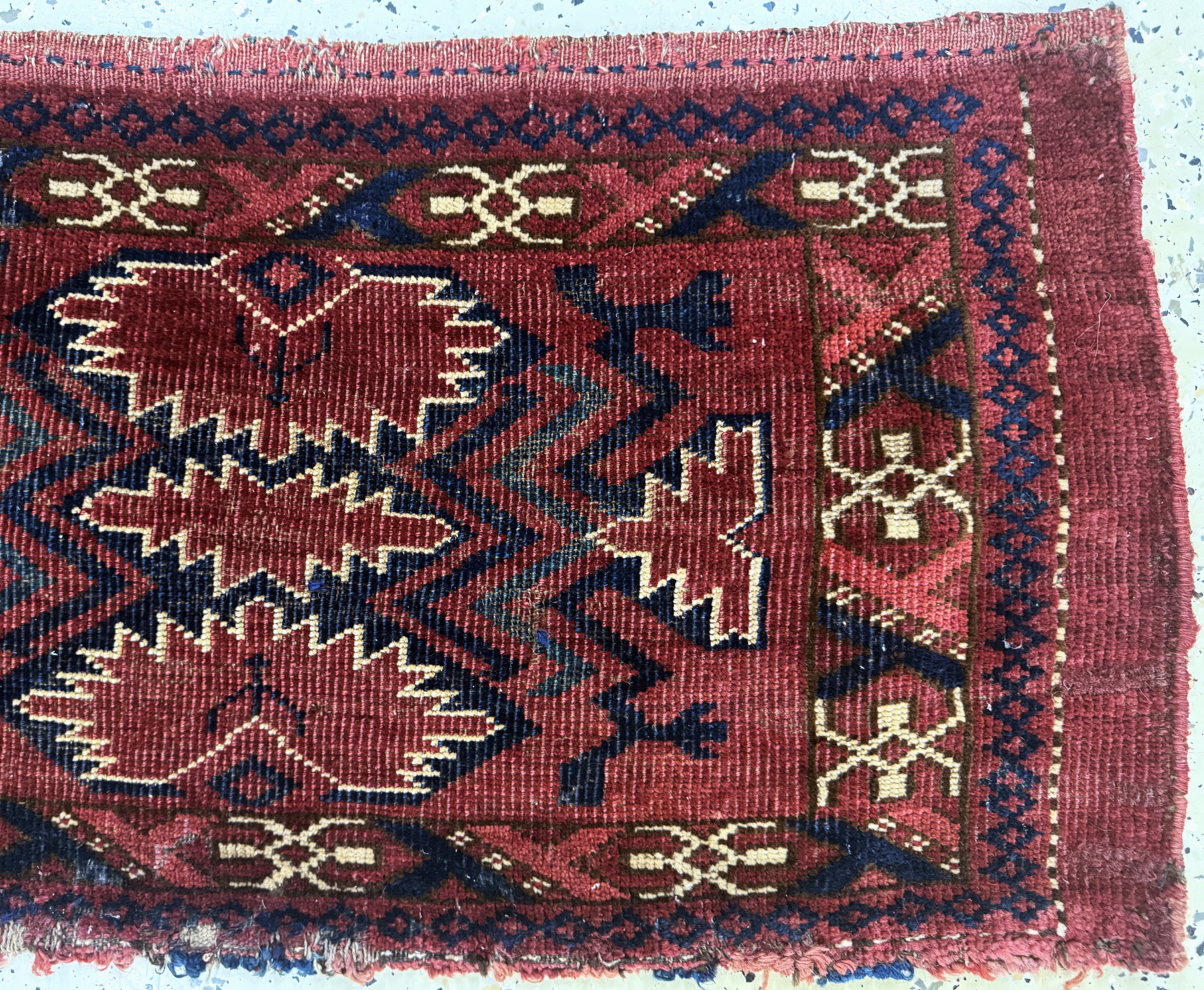 Detail a: Beschir Torba antik, Turkmenistan, 19.Jhd, Wolle auf Wolle, ca. 90 x 45 cm, EHZ: 3-4