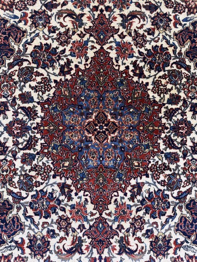 27072907c - Esfahan´Shooreshi´fein alt, Persien, Anfang20.Jhd, Korkwolle auf Baumwolle, ca. 235 x ...