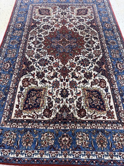 27072907g - Esfahan´Shooreshi´fein alt, Persien, Anfang20.Jhd, Korkwolle auf Baumwolle, ca. 235 x ...