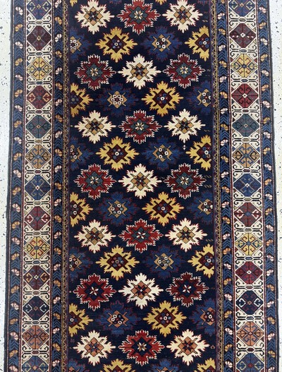 27072910b - Antiker Schirwan-Kazak, Kaukasus, 19:Jhd, Wolle auf Wolle, ca. 414 x 115 cm, EHZ: 2 ...