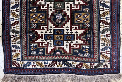 27072921b - Antiker Schirwan-Kazak, Kaukasus, um 1900, Wolle auf Wolle, ca. 140 x 93 cm, EHZ: 2 ...