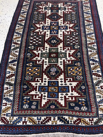 27072921d - Antiker Schirwan-Kazak, Kaukasus, um 1900, Wolle auf Wolle, ca. 140 x 93 cm, EHZ: 2 ...