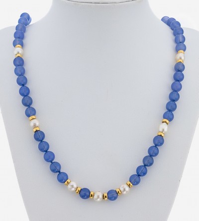 Image 18 kt Gold Perl-Chalzedon-Collier, GG 750/000, unrunde Akoyazuchtperlen, hellblaue ...