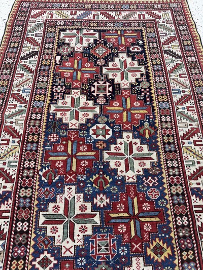 27072937e - Antiker Schirwan-Kazak, Kaukasus, 19.Jhd, Wolle auf Wolle, ca. 262 x 114 cm, EHZ: 2 ...