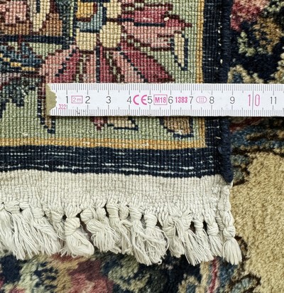 27072948h - Kerman Kork fein, Persien, Mitte 20.Jhd, Korkwolle auf Baumwolle, ca. 274 x 180 cm, ...