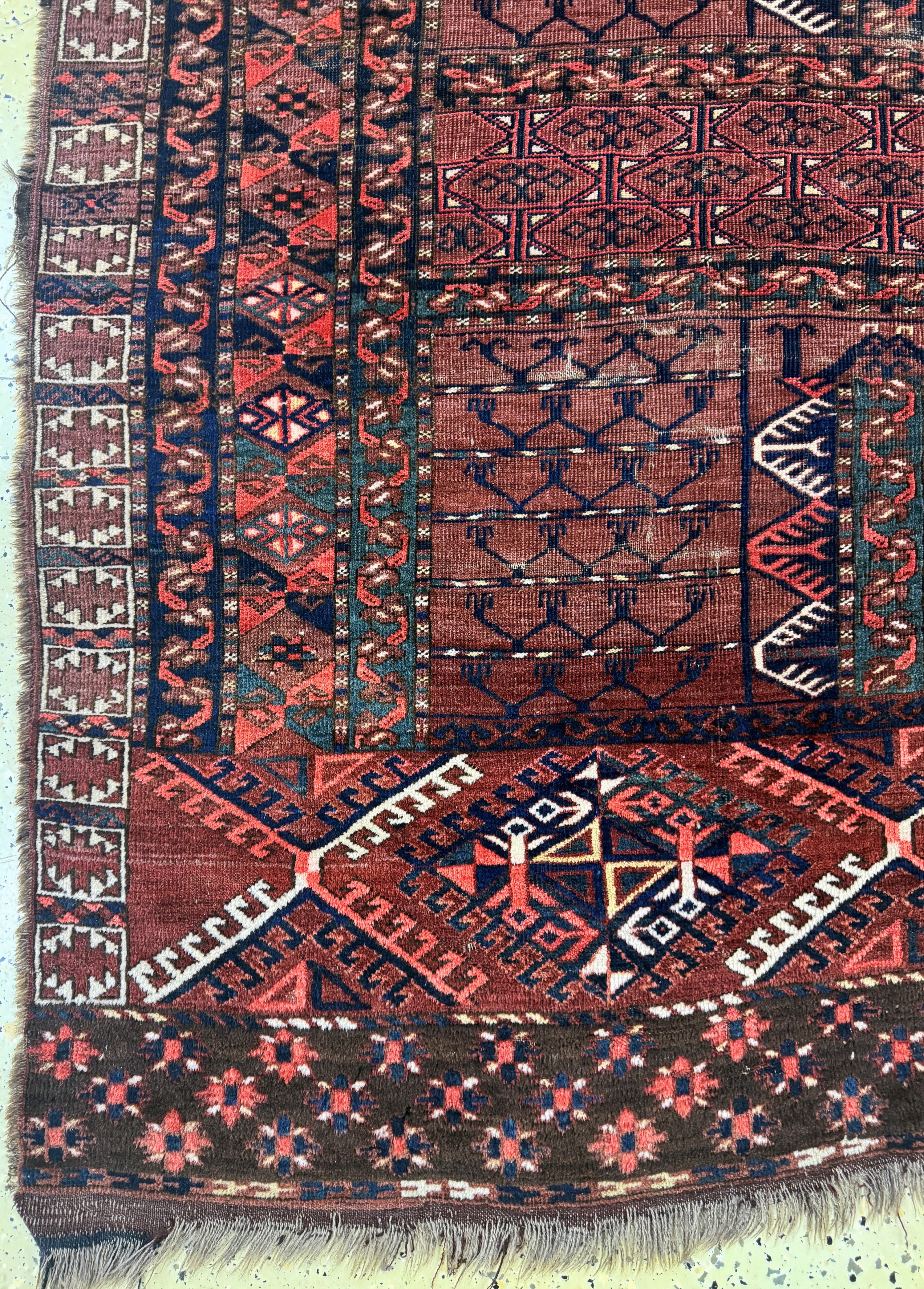 Detail b: Kisil-Ajak Engsi antik, Turkmenistan, 19.Jhd, Wolle auf Wolle, ca. 190 x 150 cm, EHZ: 4