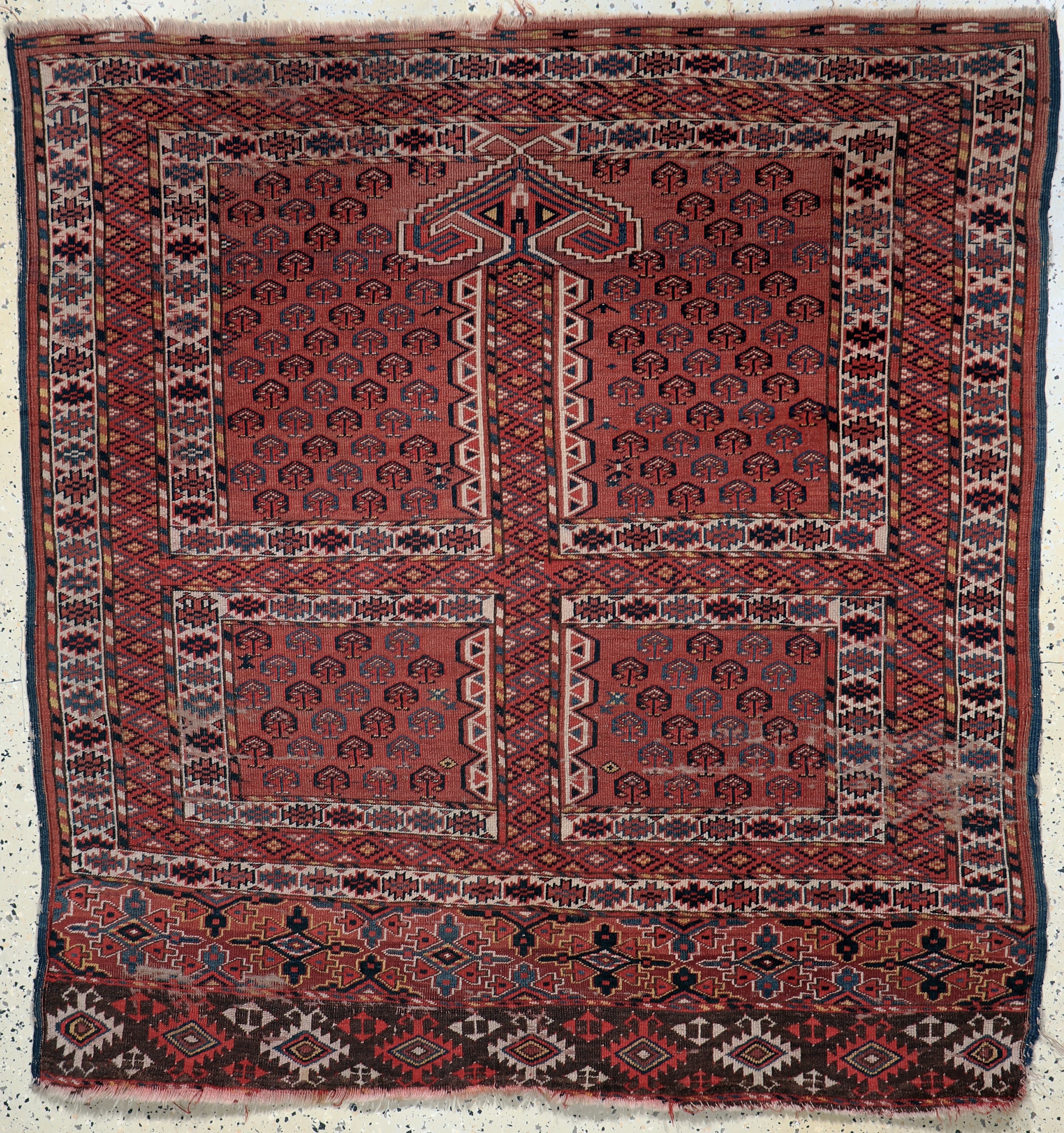 Image 27073022 - Yomud´Engsi´antik, Turkmenistan, 19.Jhd, Wolle auf Wolle, ca. 160 x 150 cm, EHZ: 3-4 ...