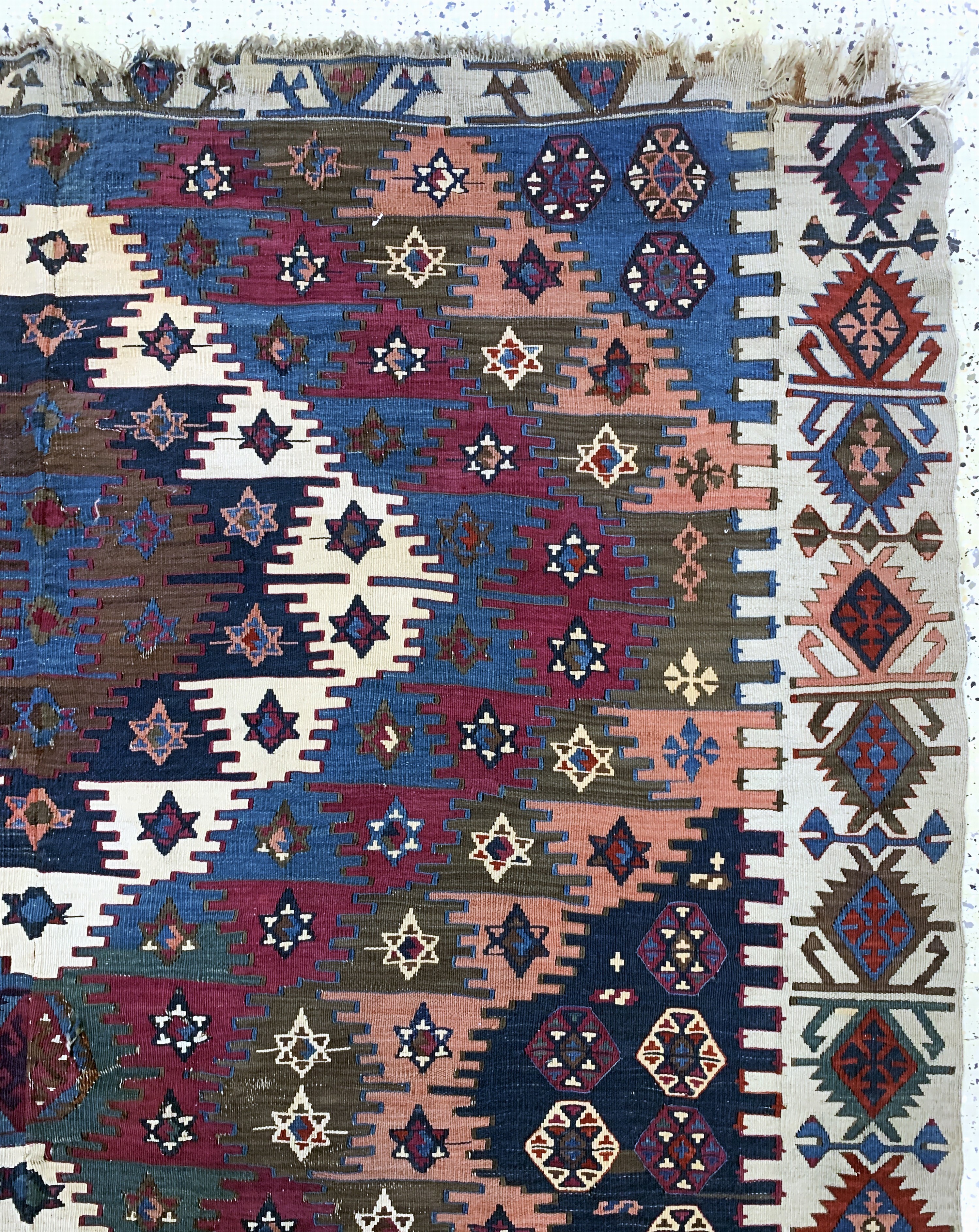 Detail f: Aydin Kelim antik, Türkei, 19.Jhd, Wolle auf Wolle, ca. 270 x 185 cm, EHZ: 3(restauriert)