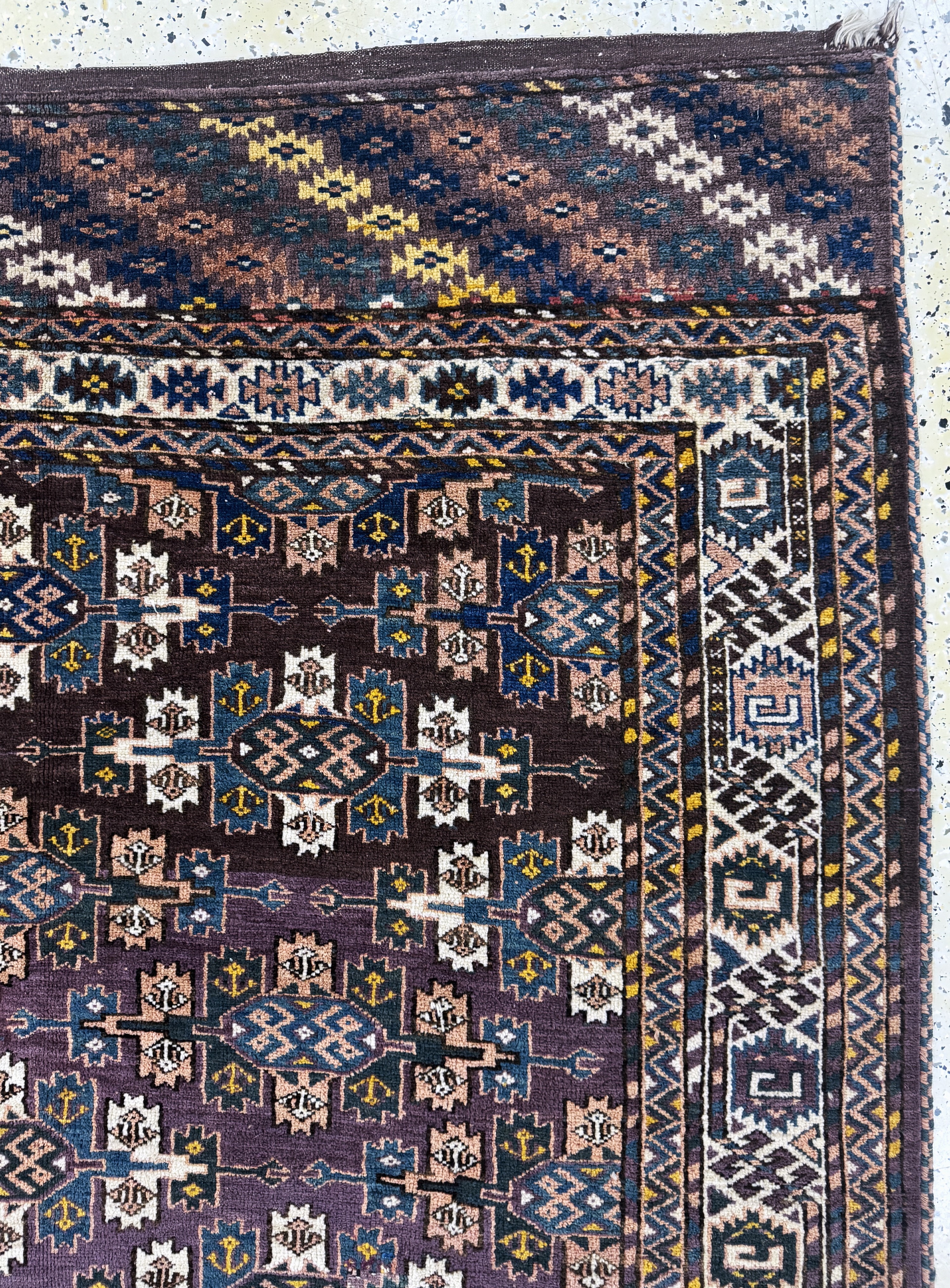 Detail d: Yomud antik, Turkmenistan, um 1900, Wolle auf Wolle, ca. 248 x 170 cm, EHZ: 2(restauriert)