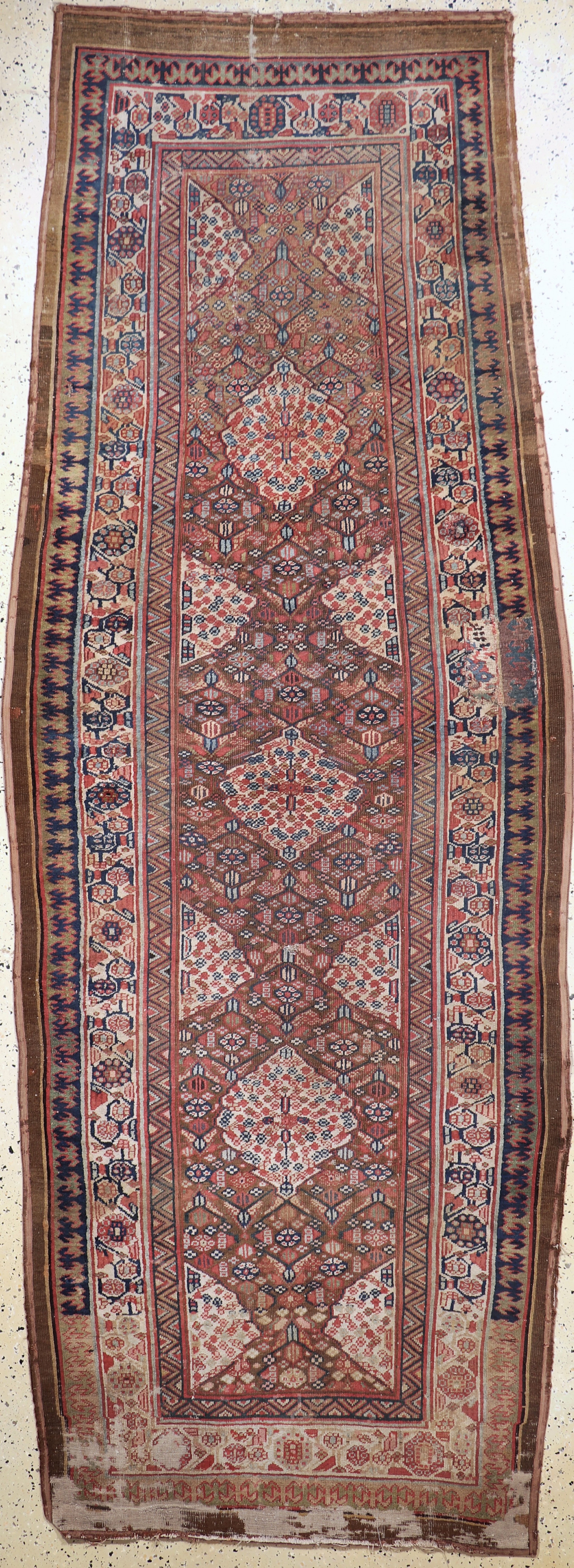 Image 27073039 - Antiker Sarab, Persien, 19.Jhd, Wolle auf Baumwolle, ca. 334 x 123 cm, EHZ: 4 ...