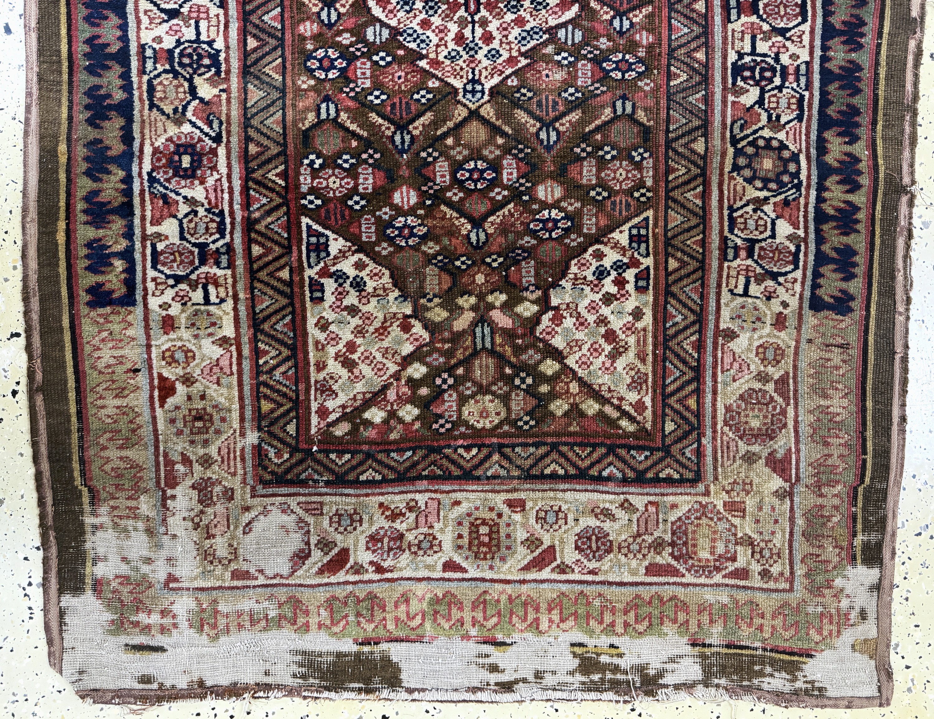 Detail d: Antiker Sarab, Persien, 19.Jhd, Wolle auf Baumwolle, ca. 334 x 123 cm, EHZ: 4