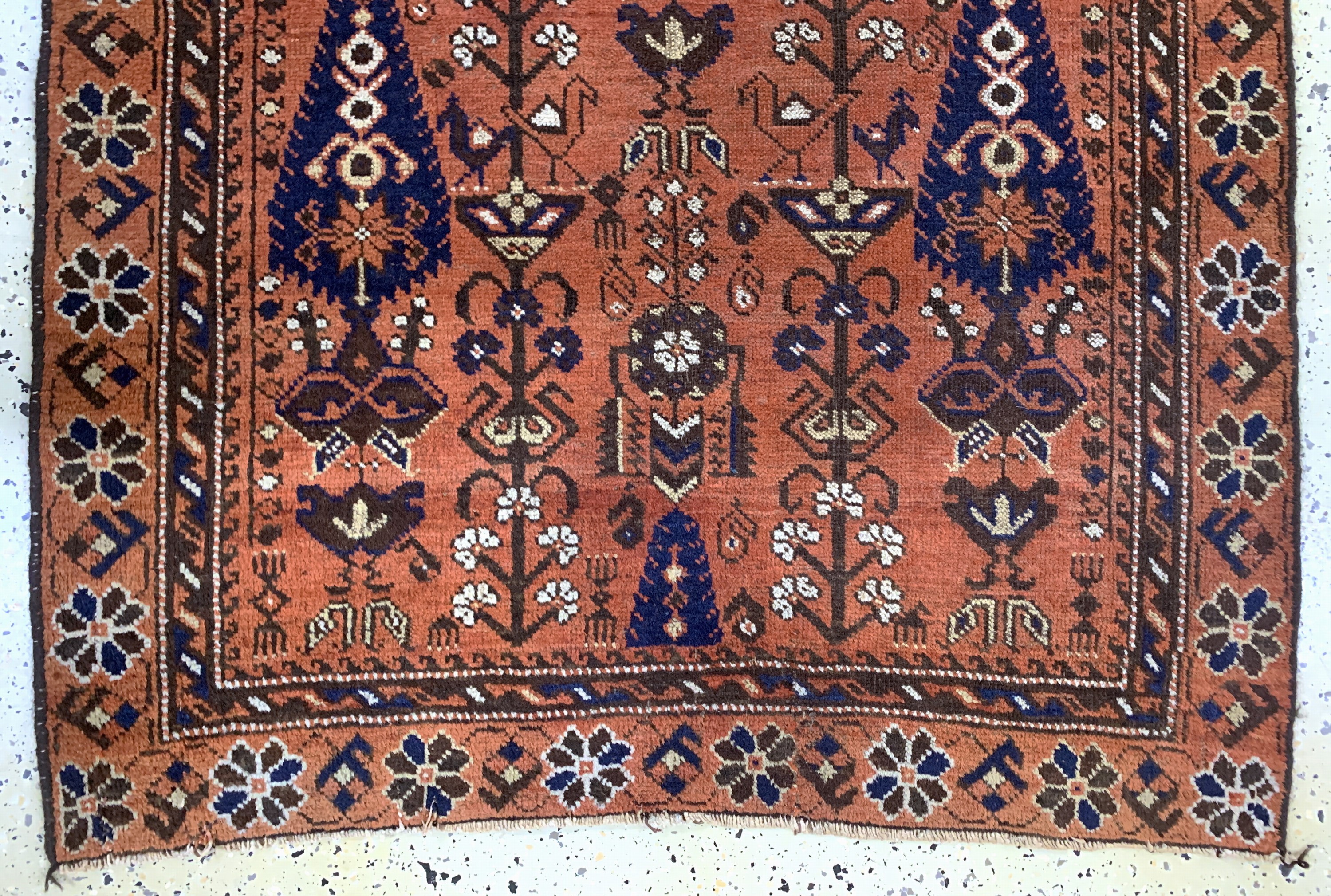Detail c: Belutsch antik, Persien, um 1900, Wolle aufBaumwolle, ca. 202 x 108 cm, EHZ: 3(kleine Risse).
