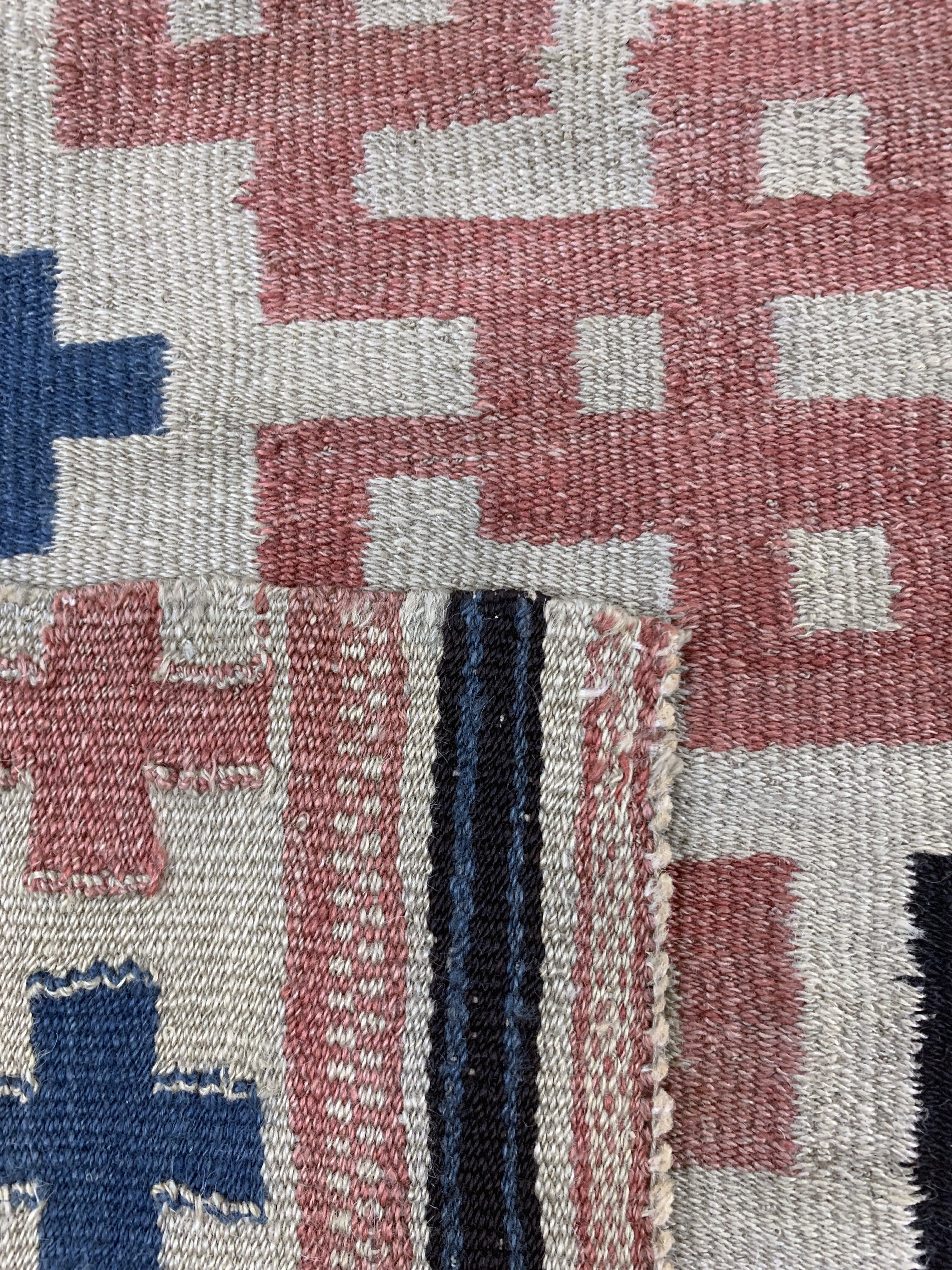 Detail e: Bessarabien Kelim antik, Osteuropa, um 1900, Wolle auf Wolle, ca. 146 x 120 cm, EHZ: 2