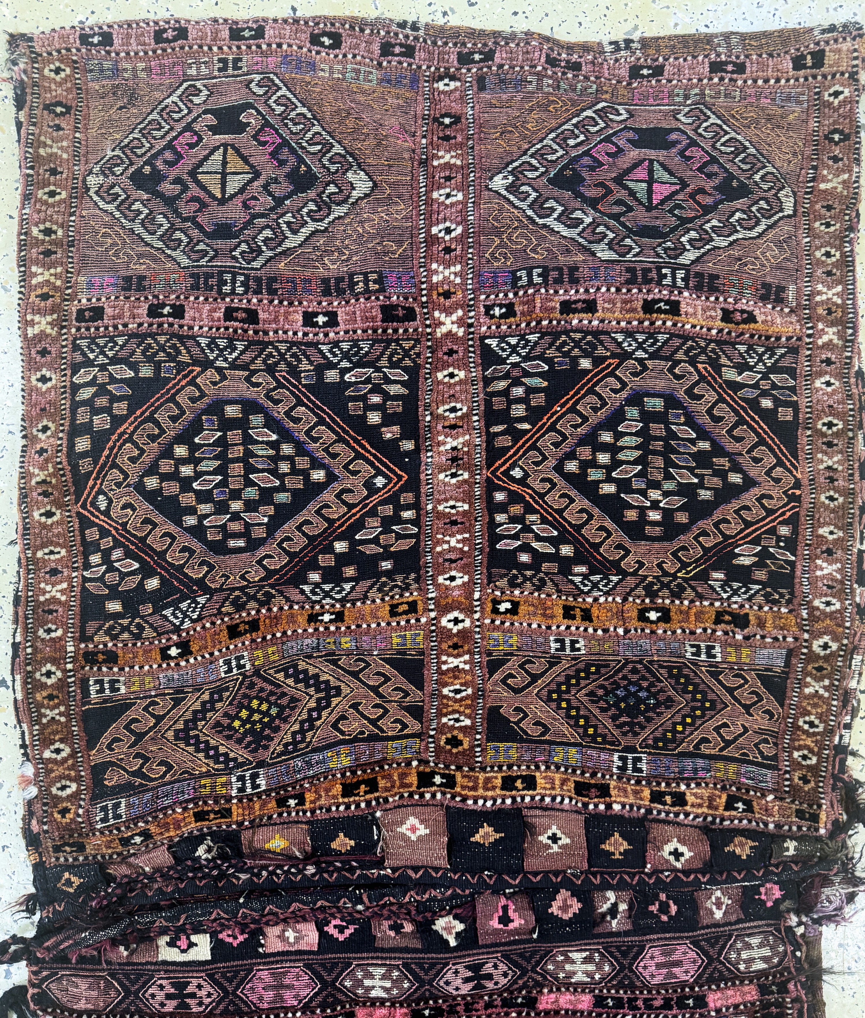 Detail a: Sumakh Doppeltasche, Türkei, Anfang 20.Jhd, Wolle auf Wolle, ca. 200 x 92 cm, EHZ:2