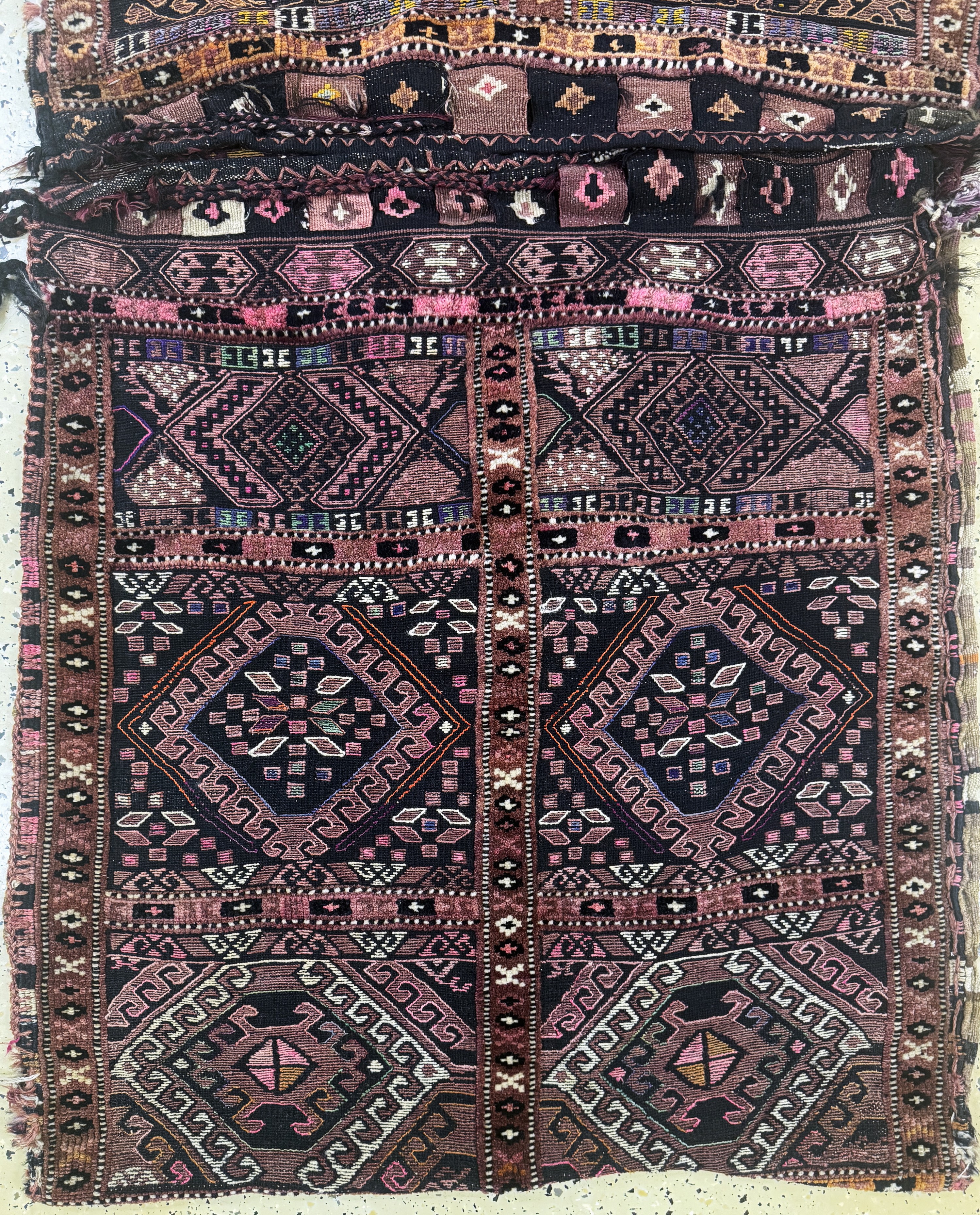 Detail b: Sumakh Doppeltasche, Türkei, Anfang 20.Jhd, Wolle auf Wolle, ca. 200 x 92 cm, EHZ:2