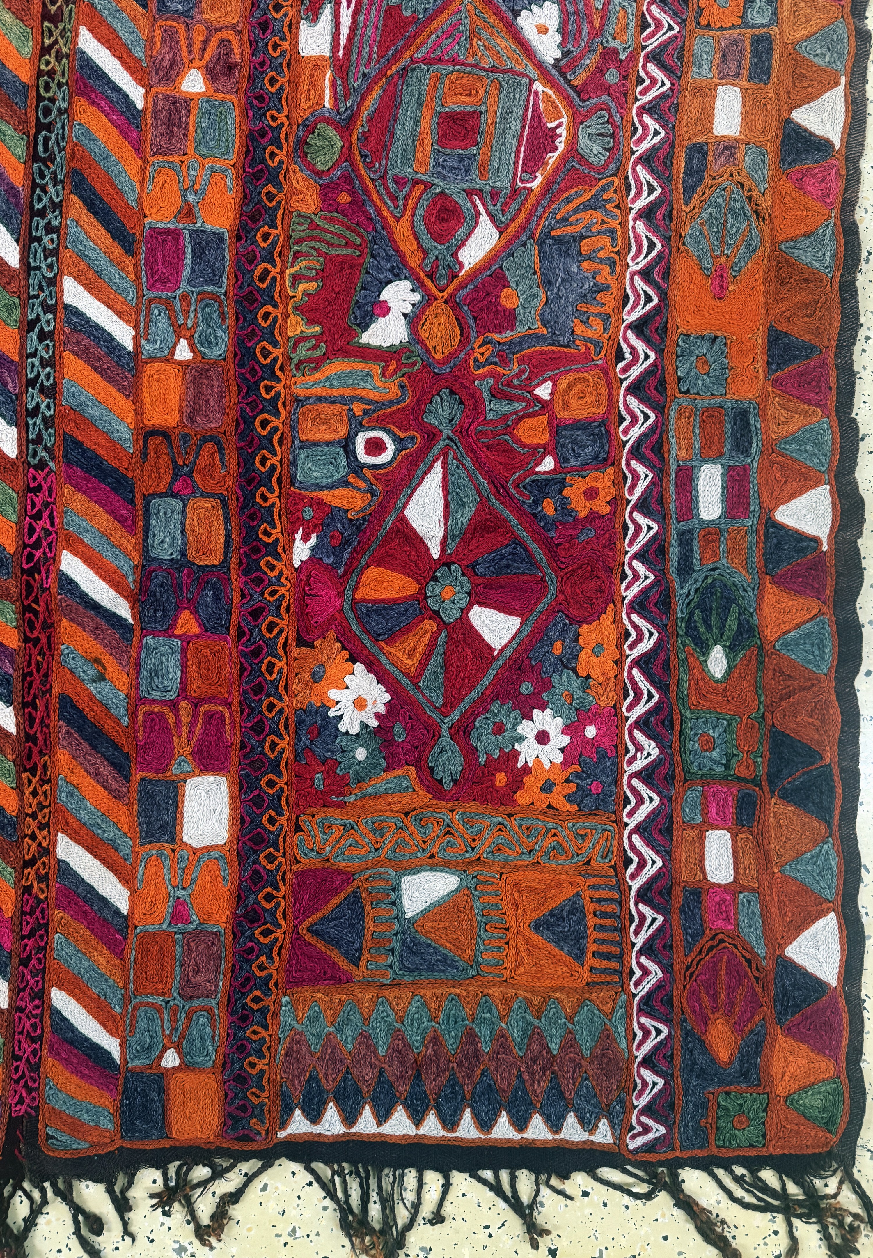 Detail a: Hochzeits-Kelim, Uzbekistan, Anfang 20.Jhd,Wolle auf Wolle, ca. 255 x 160 cm, EHZ: 2